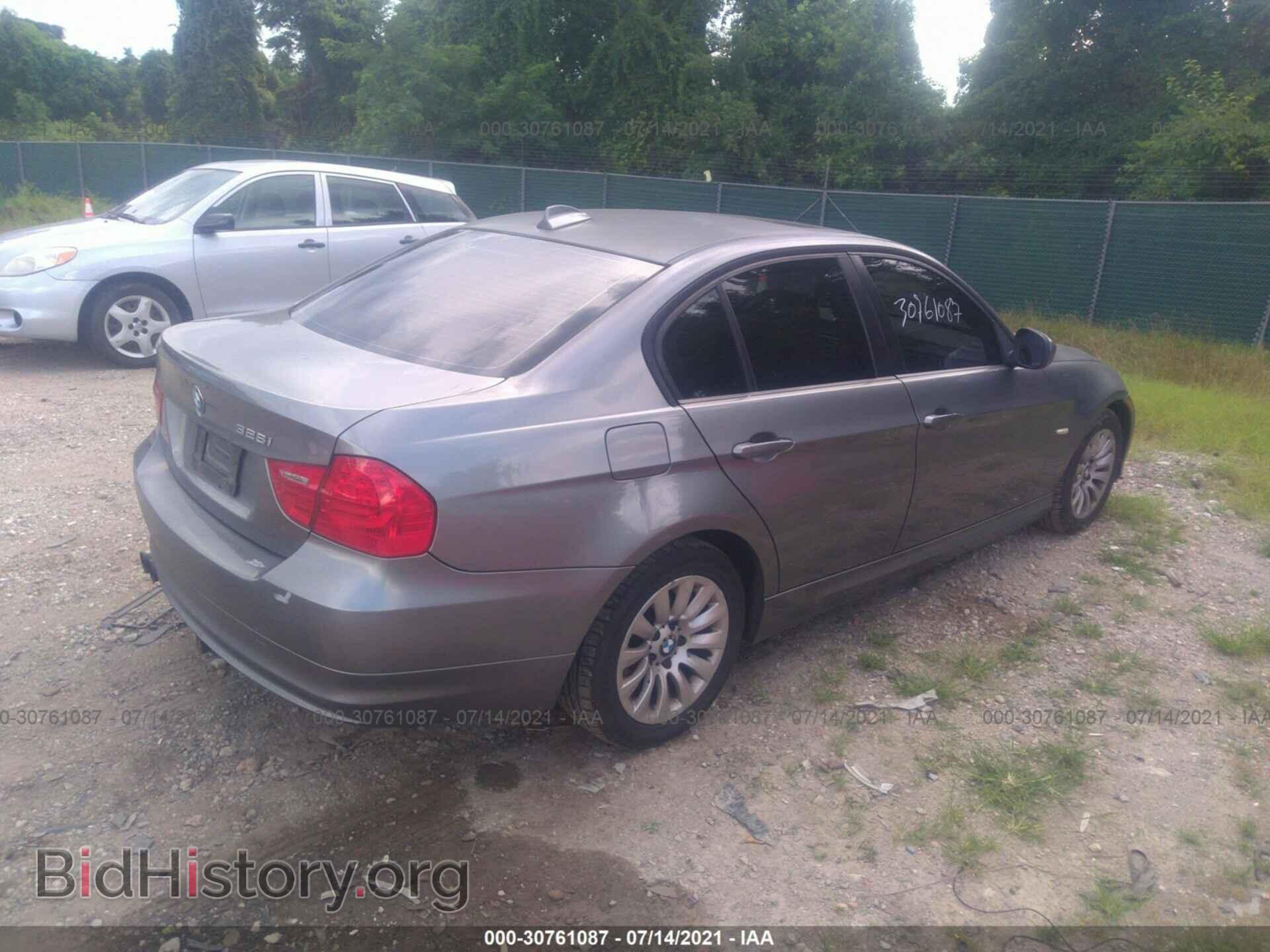 2009 BMW 3 SERIES - VIN: WBAPH77509NM45689 - Фото 4