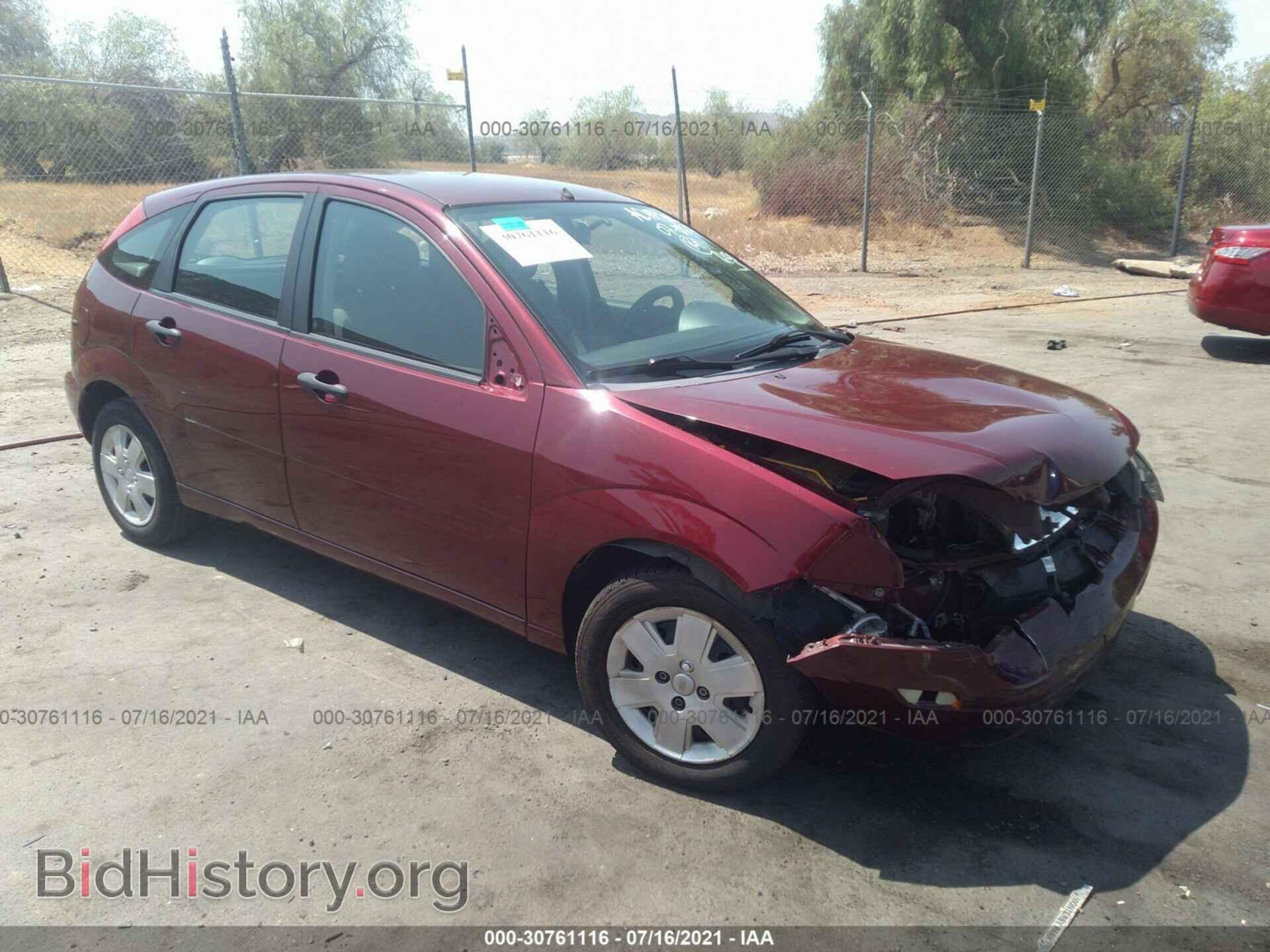 Photo 1FAHP37N86W214179 - FORD FOCUS 2006