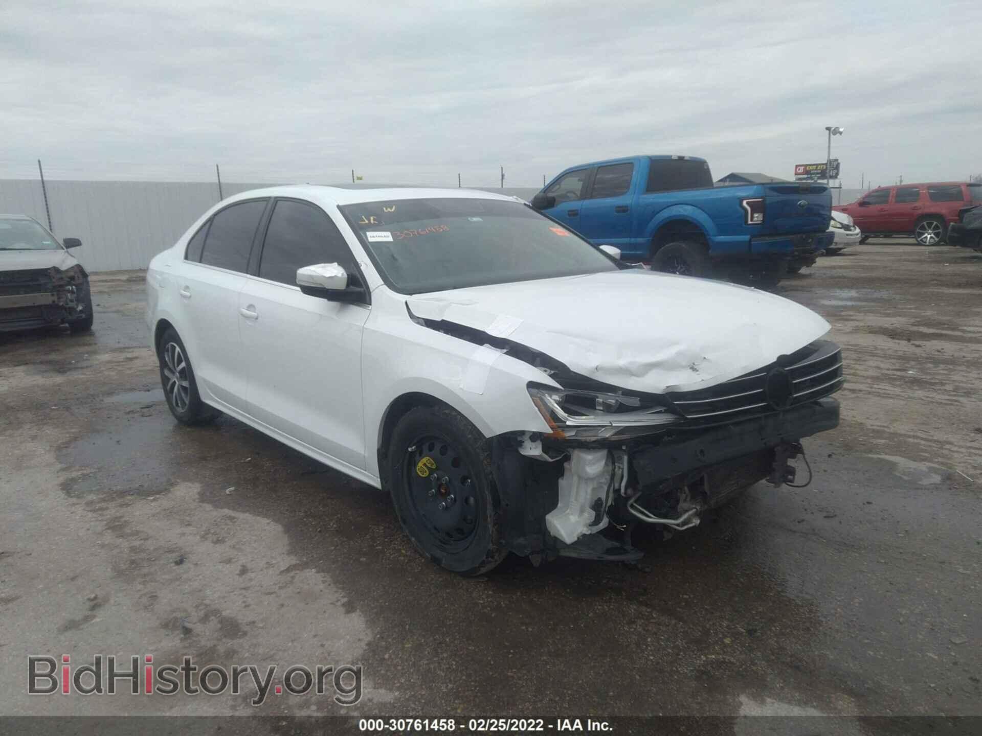 Фотография 3VWDB7AJ5HM377165 - VOLKSWAGEN JETTA 2017
