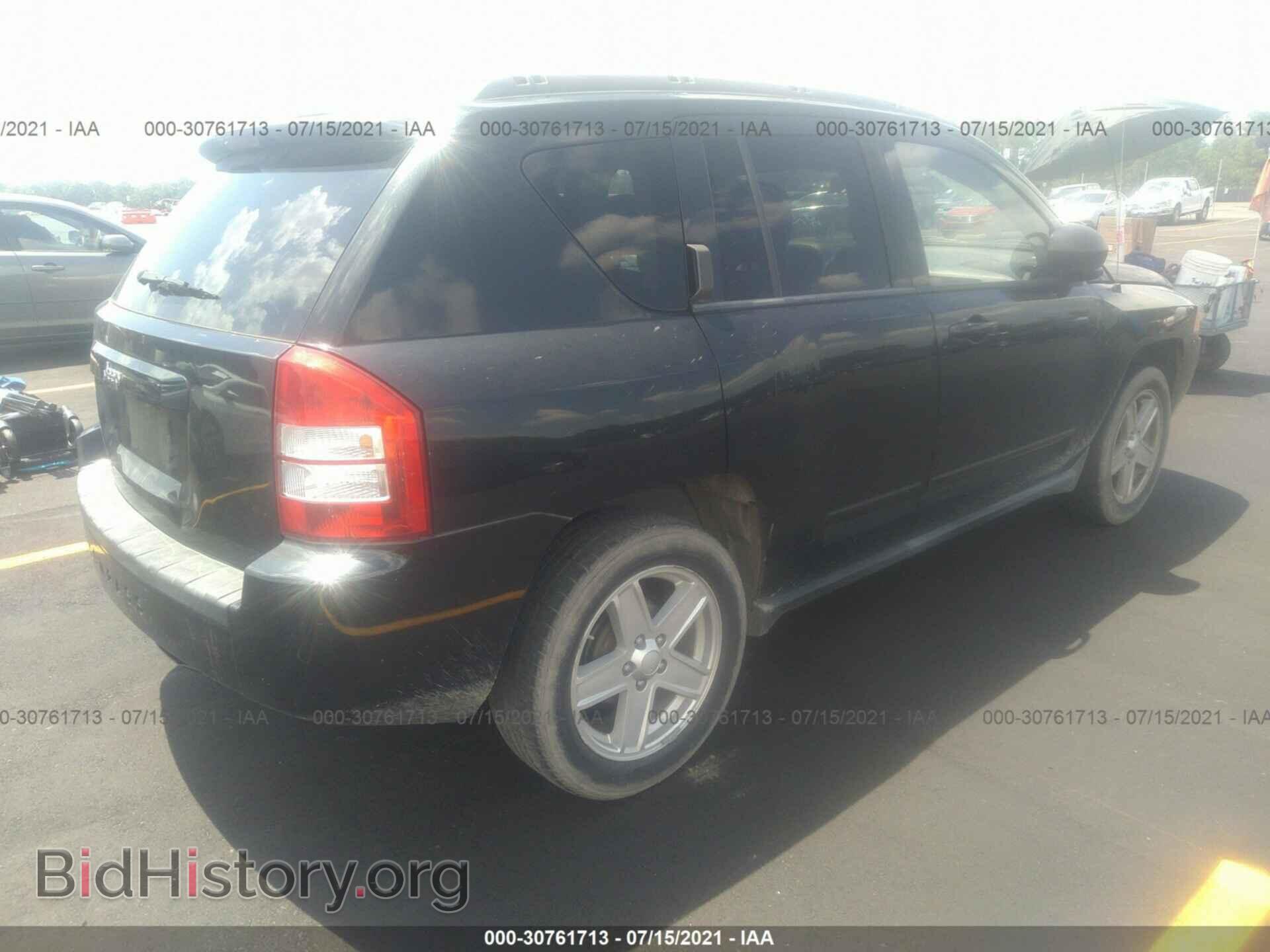 2010 JEEP COMPASS - VIN: 1J4NT4FB3AD502888 - Фото 4