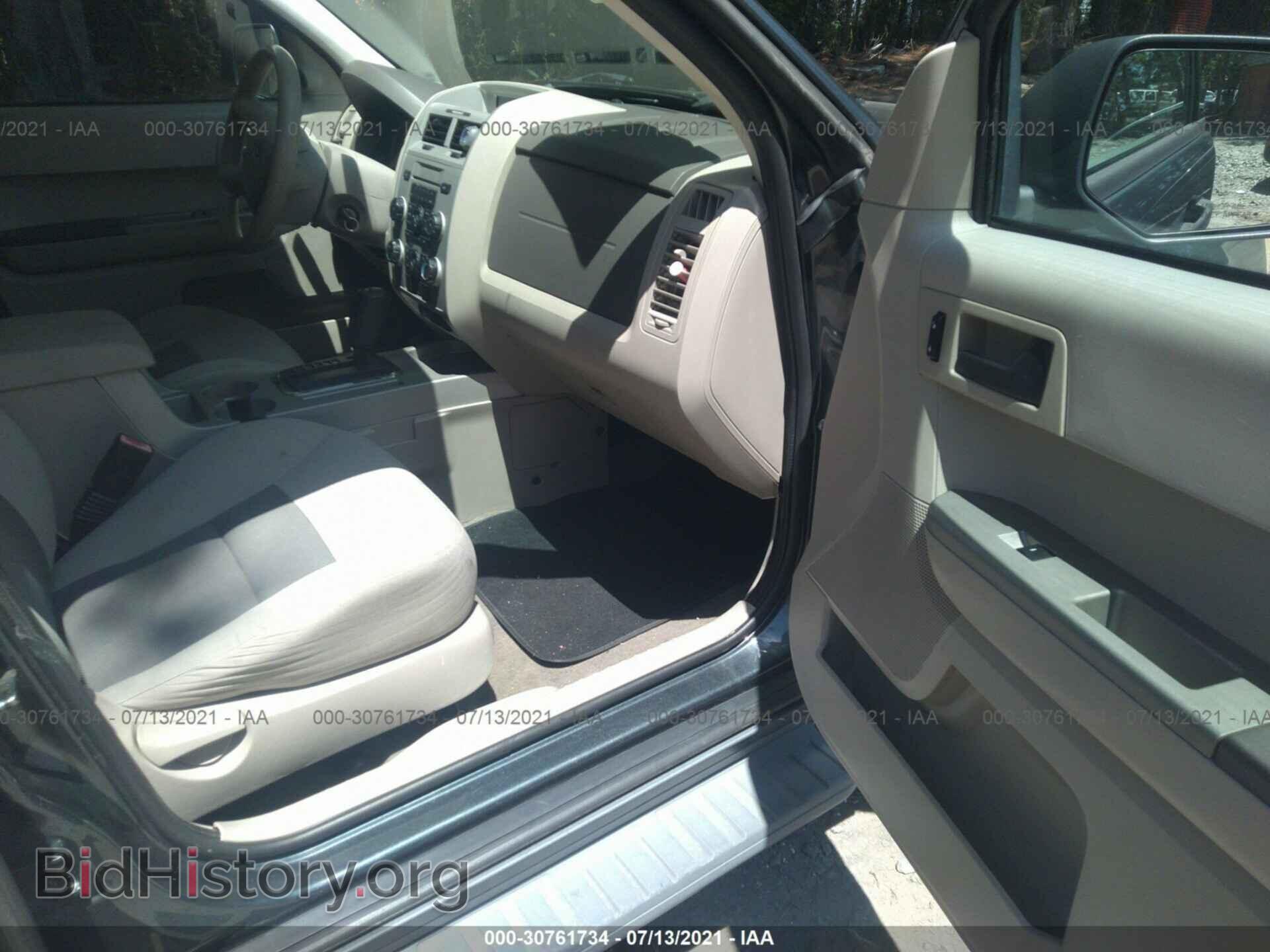 2008 FORD ESCAPE - VIN: 1FMCU93178KD07381 - Фото 5