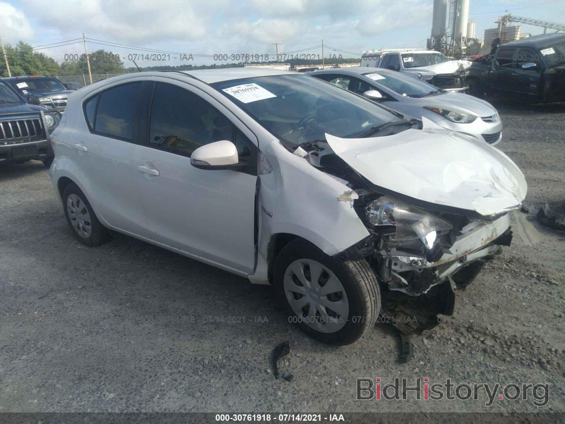 Photo JTDKDTB34C1526586 - TOYOTA PRIUS C 2012