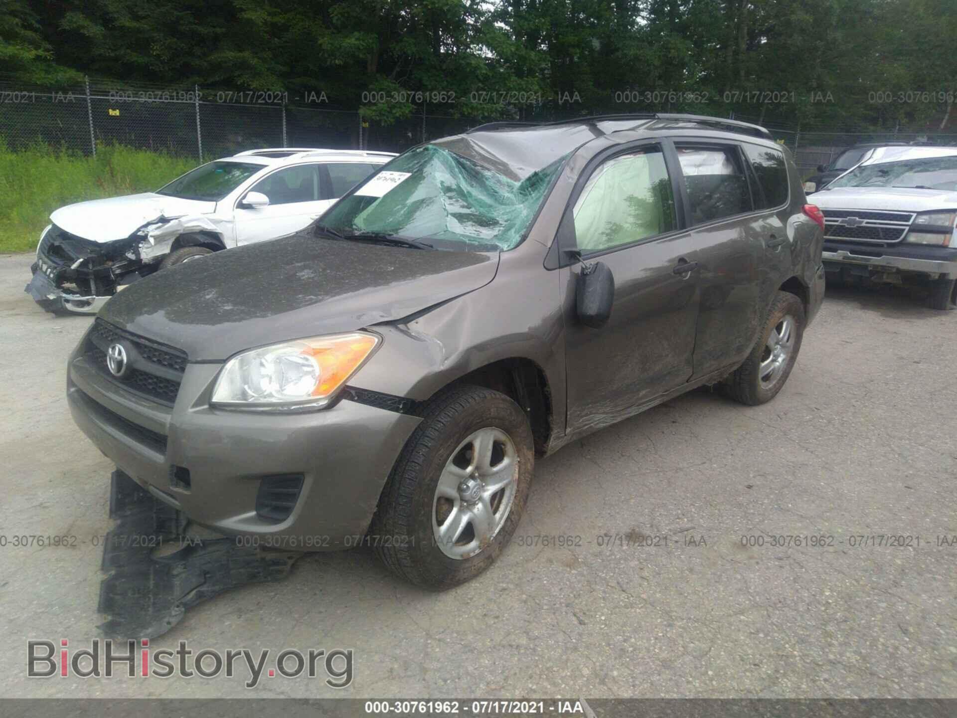2012 TOYOTA RAV4 - VIN: JTMBF4DV0CD043769 - Фото 2