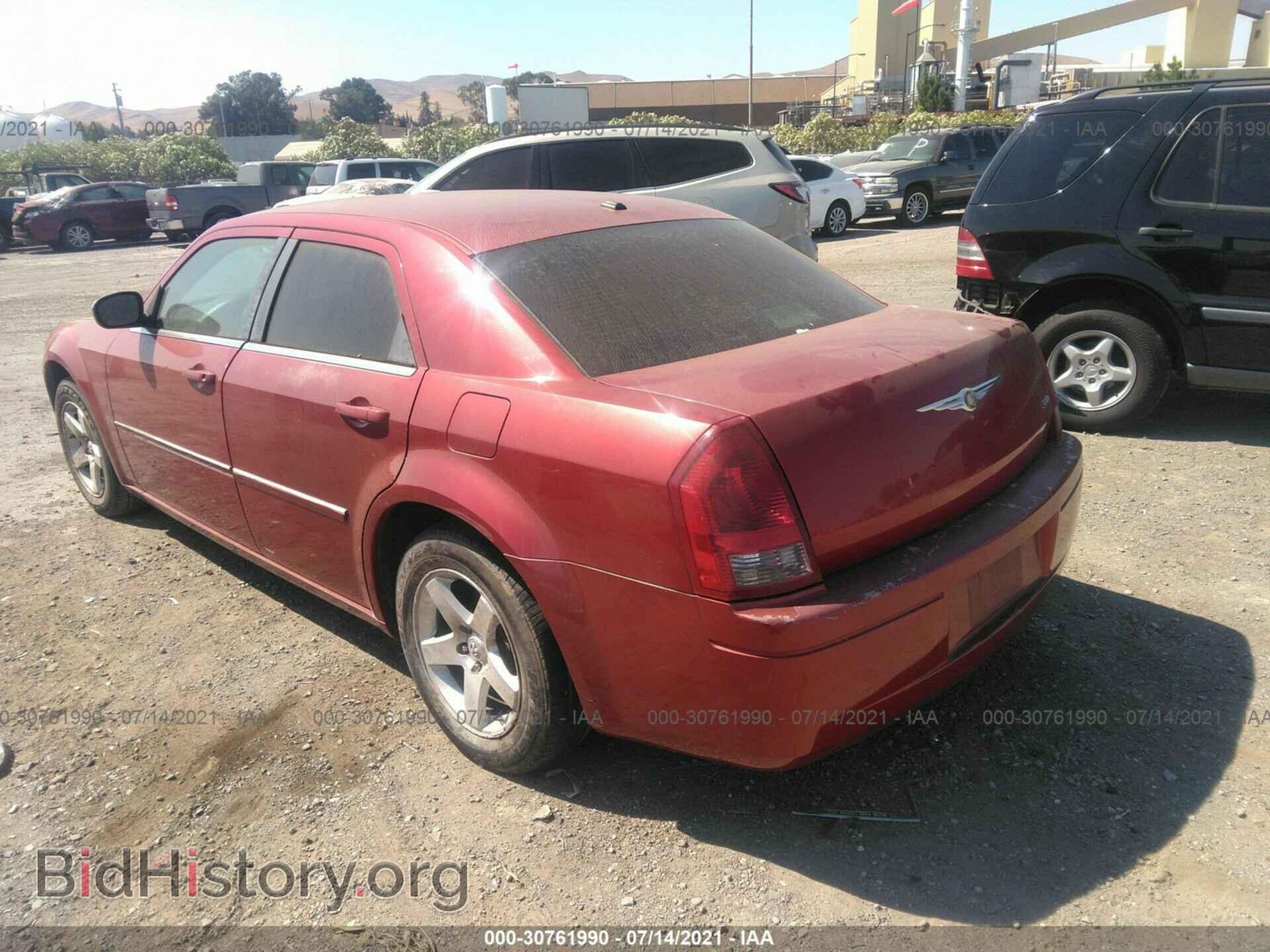 2007 CHRYSLER 300 - VIN: 2C3LA43R97H784779 - Фото 3