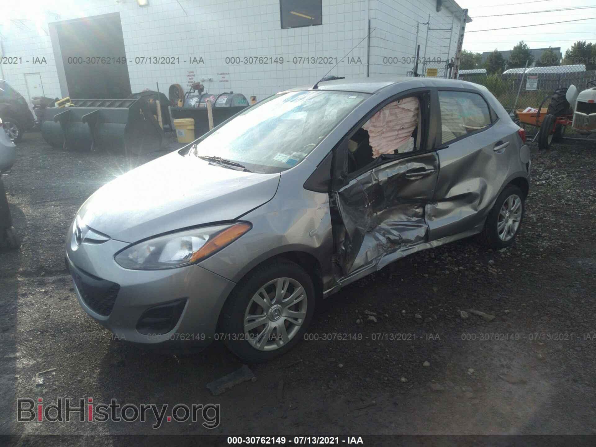 2014 MAZDA MAZDA2 - VIN: JM1DE1KY9E0182235 - Фото 2