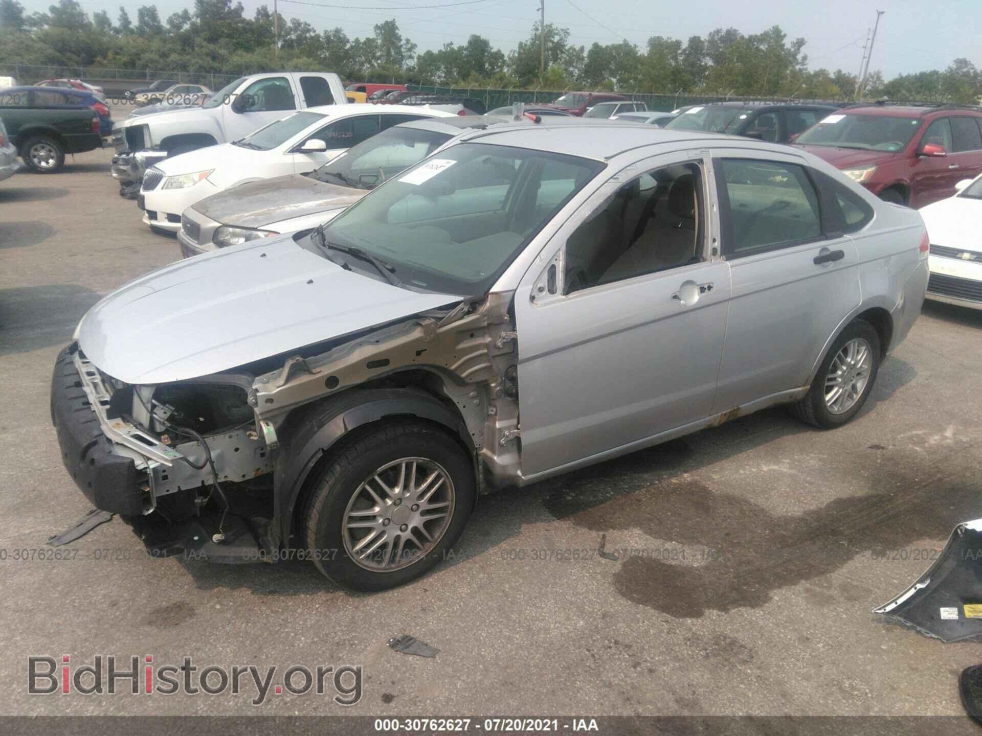 2008 FORD FOCUS - VIN: 1FAHP35N08W217924 - Фото 2