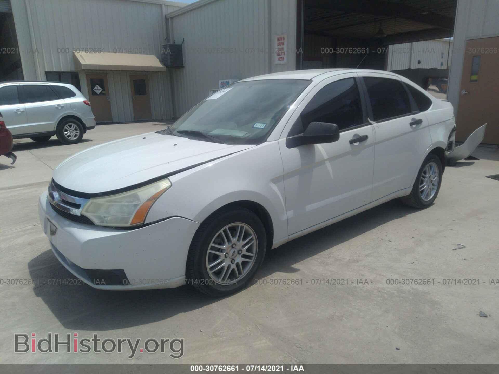 2009 FORD FOCUS - VIN: 1FAHP35N79W127316 - Фото 2