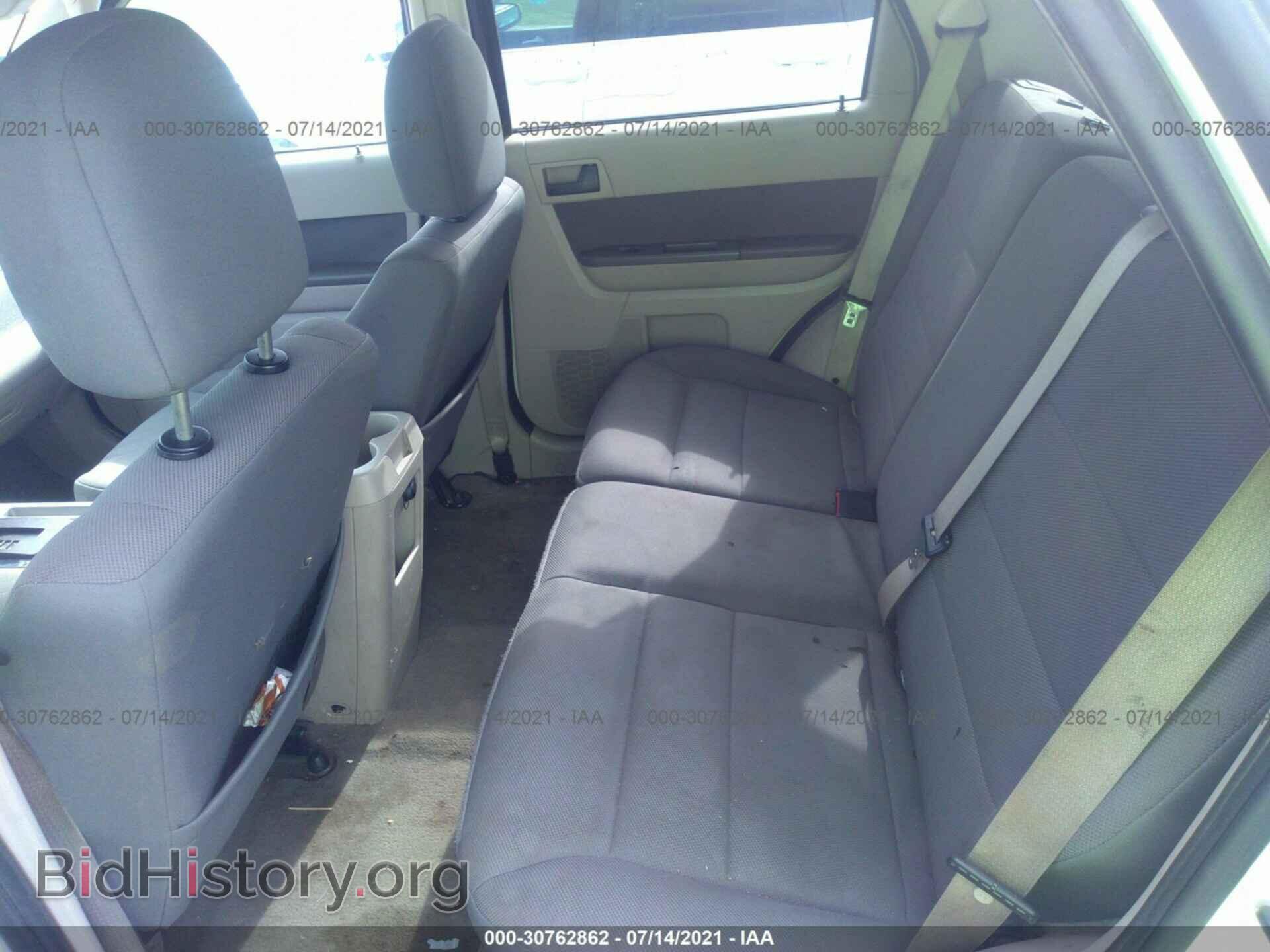 2010 FORD ESCAPE - VIN: 1FMCU9D73AKA61857 - Фото 8