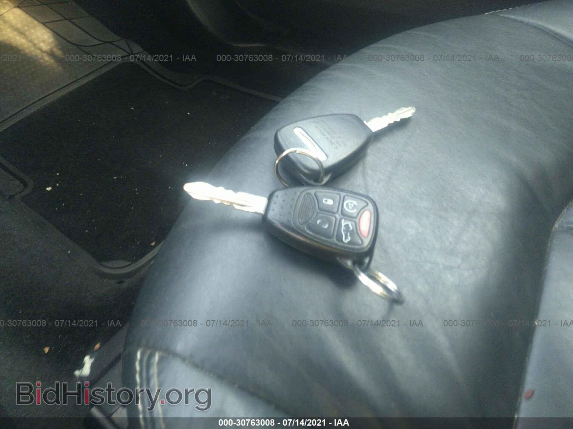2012 CHRYSLER 200 - VIN: 1C3CCBCG3CN298449 - Фото 11
