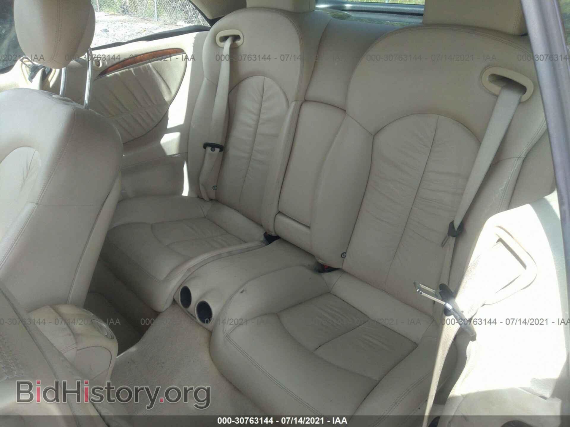 2007 MERCEDES-BENZ CLK-CLASS - VIN: WDBTK56F27F220228 - Фото 8