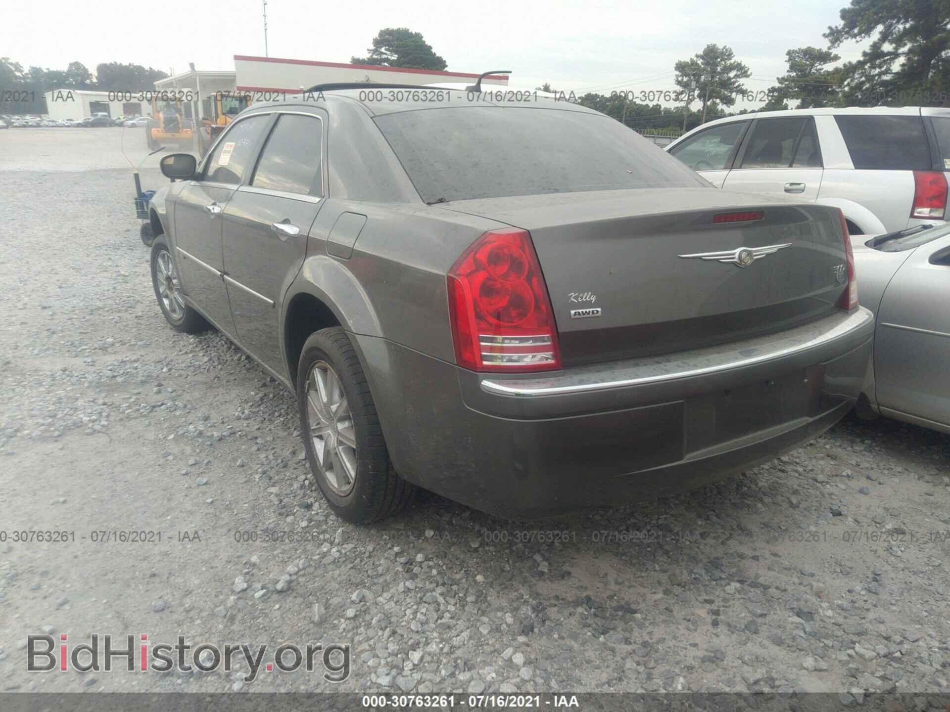 2008 CHRYSLER 300 - VIN: 2C3KK63H68H131503 - Фото 3