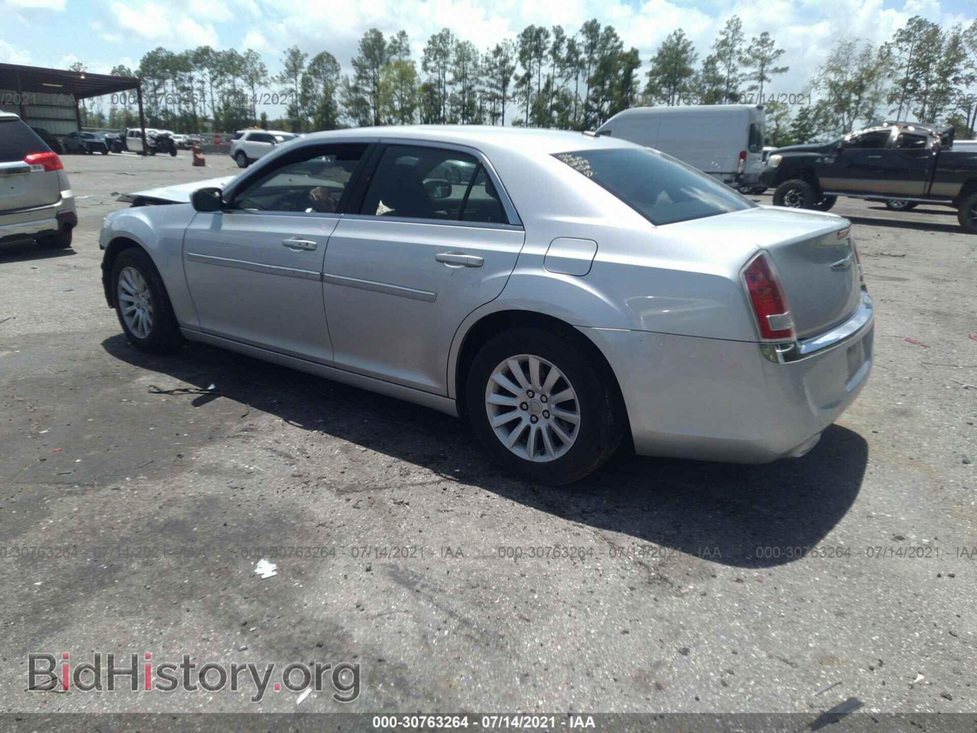 2012 CHRYSLER 300 - VIN: 2C3CCAAG8CH114418 - Photo 3