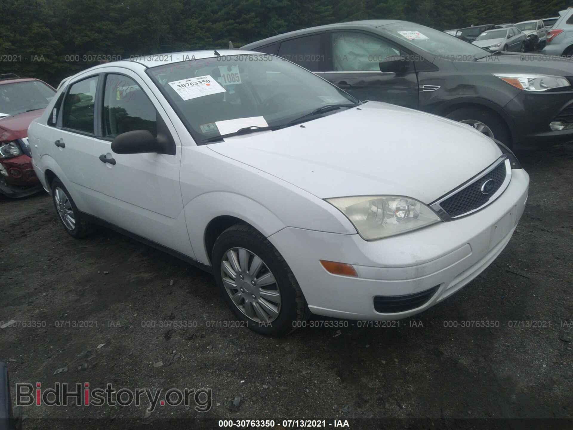 Photo 1FAHP34N87W251870 - FORD FOCUS 2007