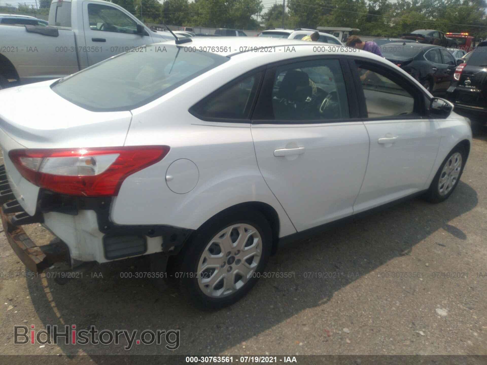 2012 FORD FOCUS - VIN: 1FAHP3F21CL381634 - Photo 4