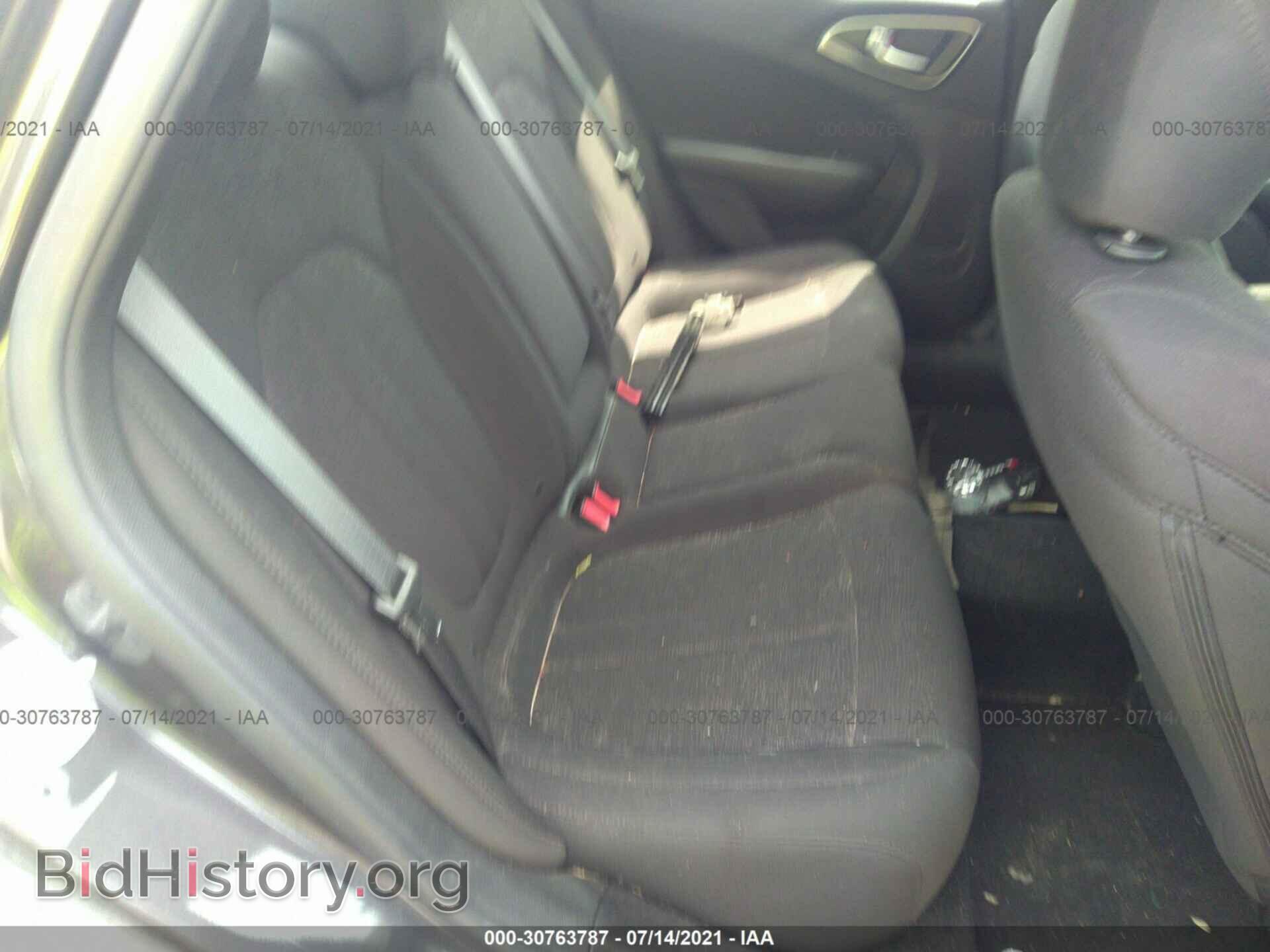 2015 CHRYSLER 200 - VIN: 1C3CCCAB9FN569838 - Фото 8