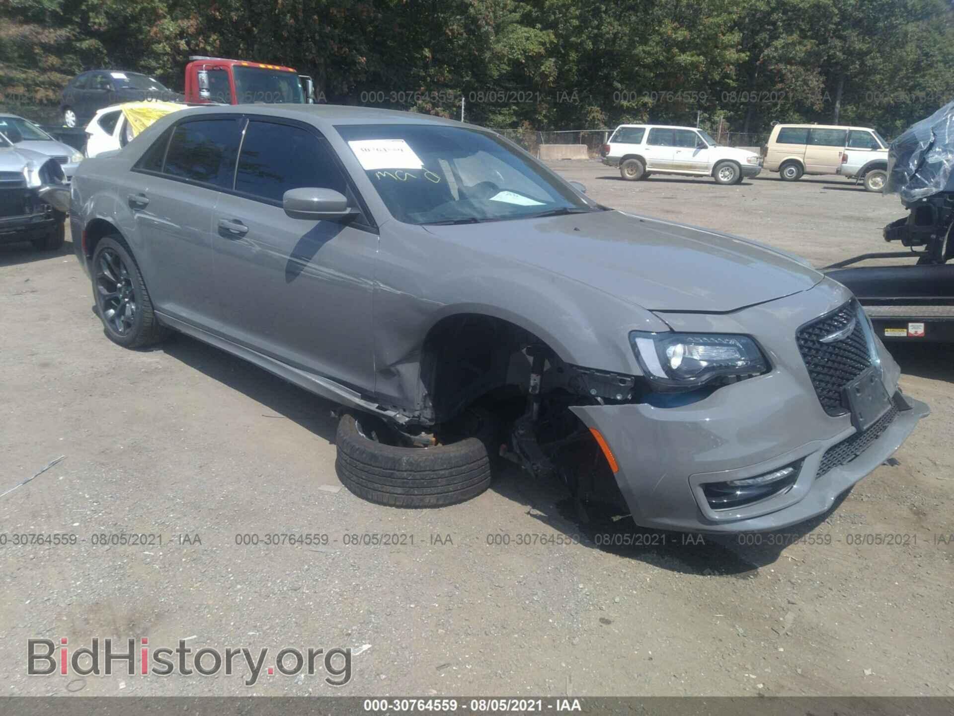 Фотография 2C3CCABG9KH580520 - CHRYSLER 300 2019