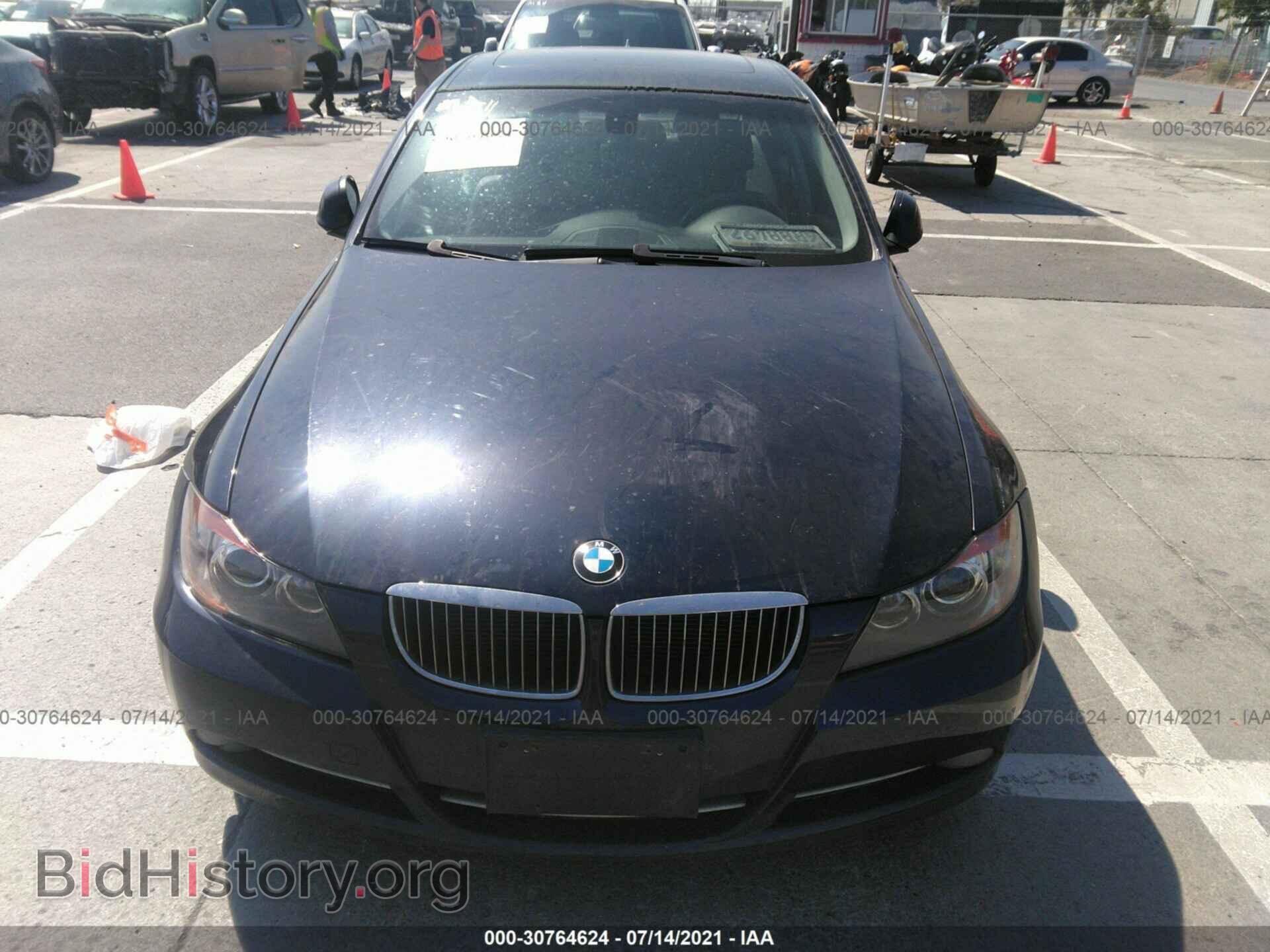 2008 BMW 3 SERIES - VIN: WBAVB73528VH25713 - Photo 6