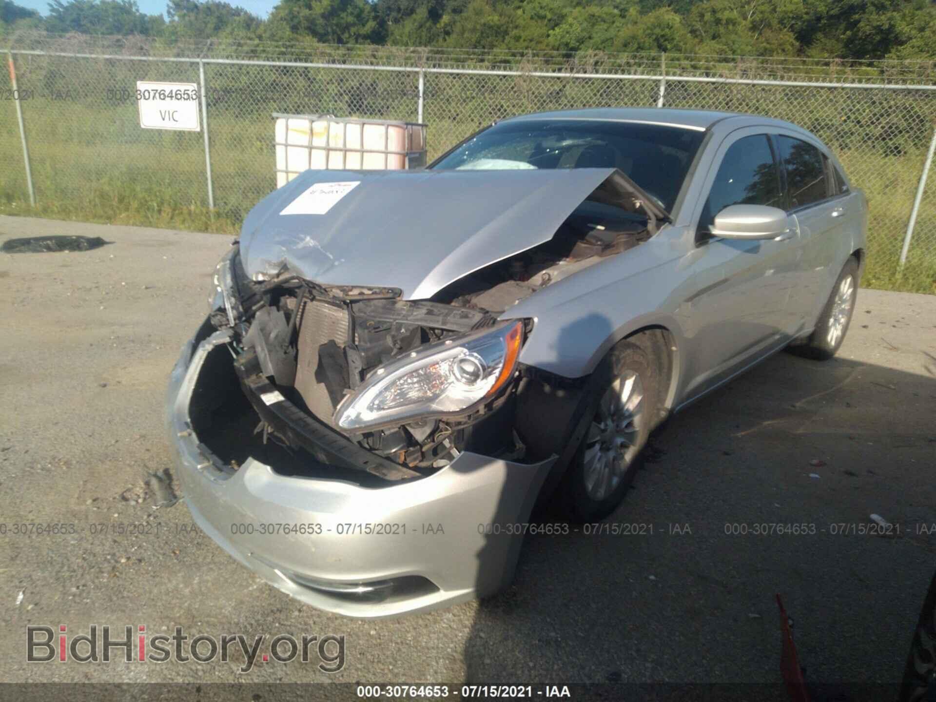 2012 CHRYSLER 200 - VIN: 1C3CCBAB3CN127191 - Photo 2