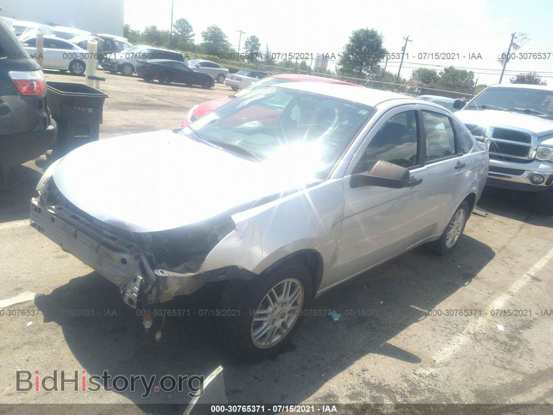 2011 FORD FOCUS - VIN: 1FAHP3FN8BW157686 - Photo 2