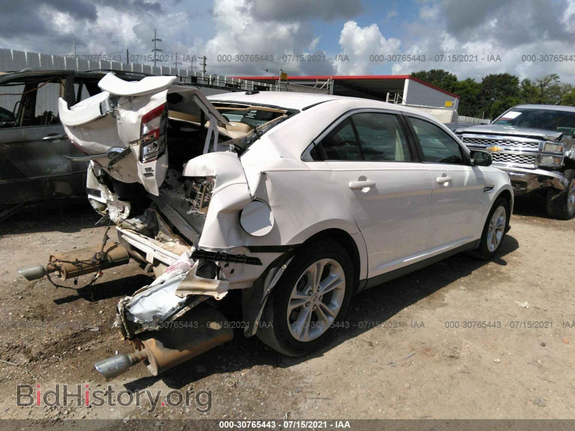 2018 FORD TAURUS - VIN: 1FAHP2E82JG111060 - Фото 4