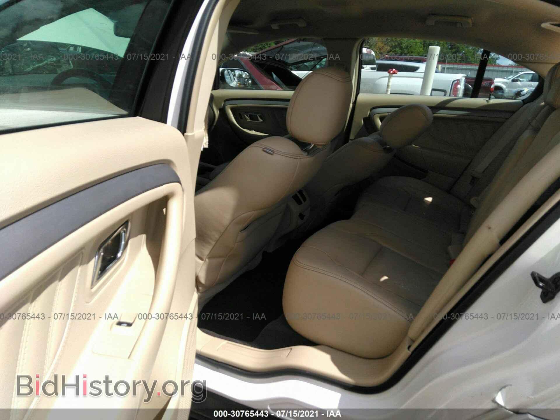 2018 FORD TAURUS - VIN: 1FAHP2E82JG111060 - Фото 8