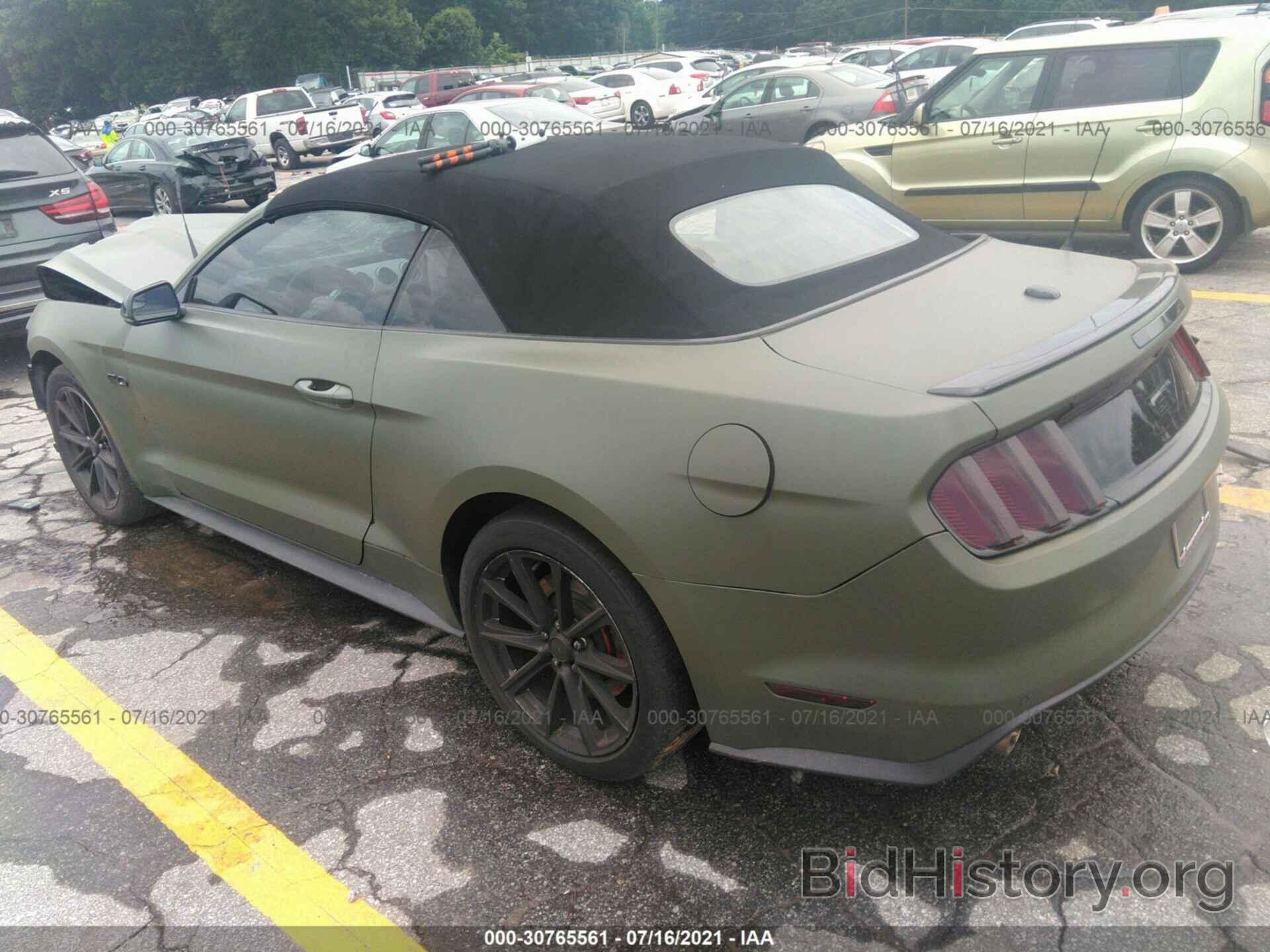 Photo 1FATP8FF0F5323498 - FORD MUSTANG 2015