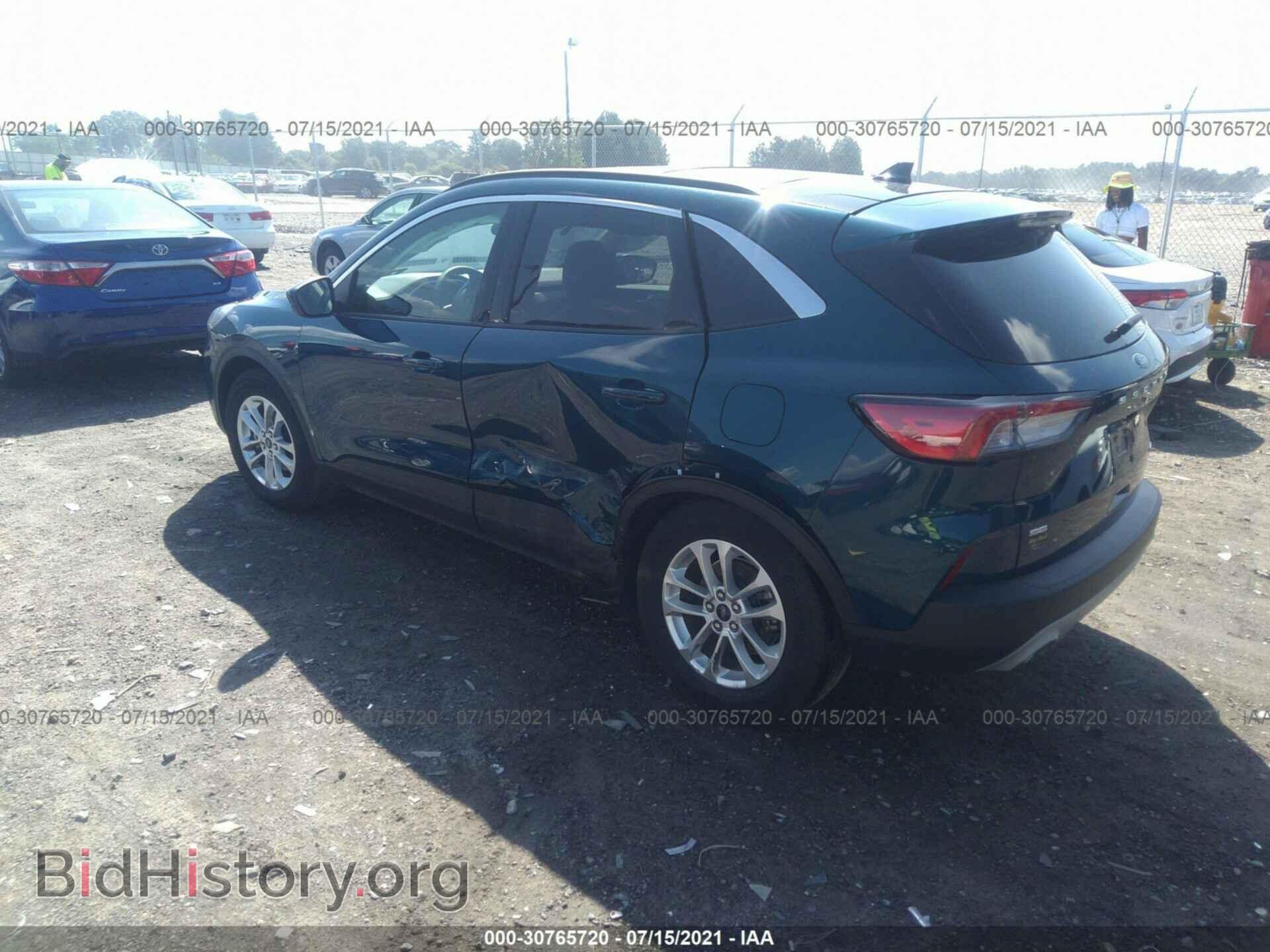 2020 FORD ESCAPE - VIN: 1FMCU0G64LUA82948 - Фото 3