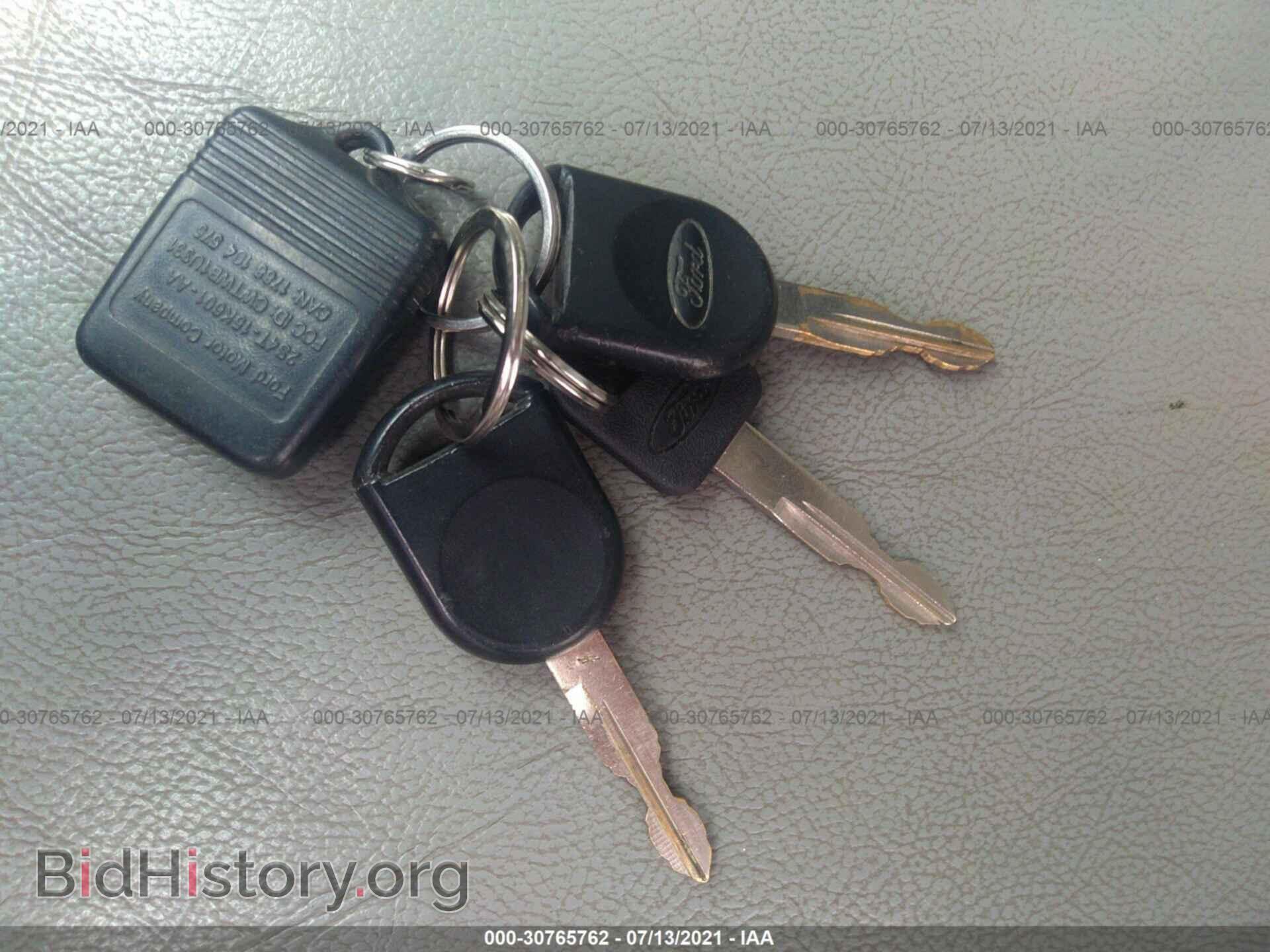 2006 FORD FOCUS - VIN: 1FAFP37N76W145878 - Фото 11