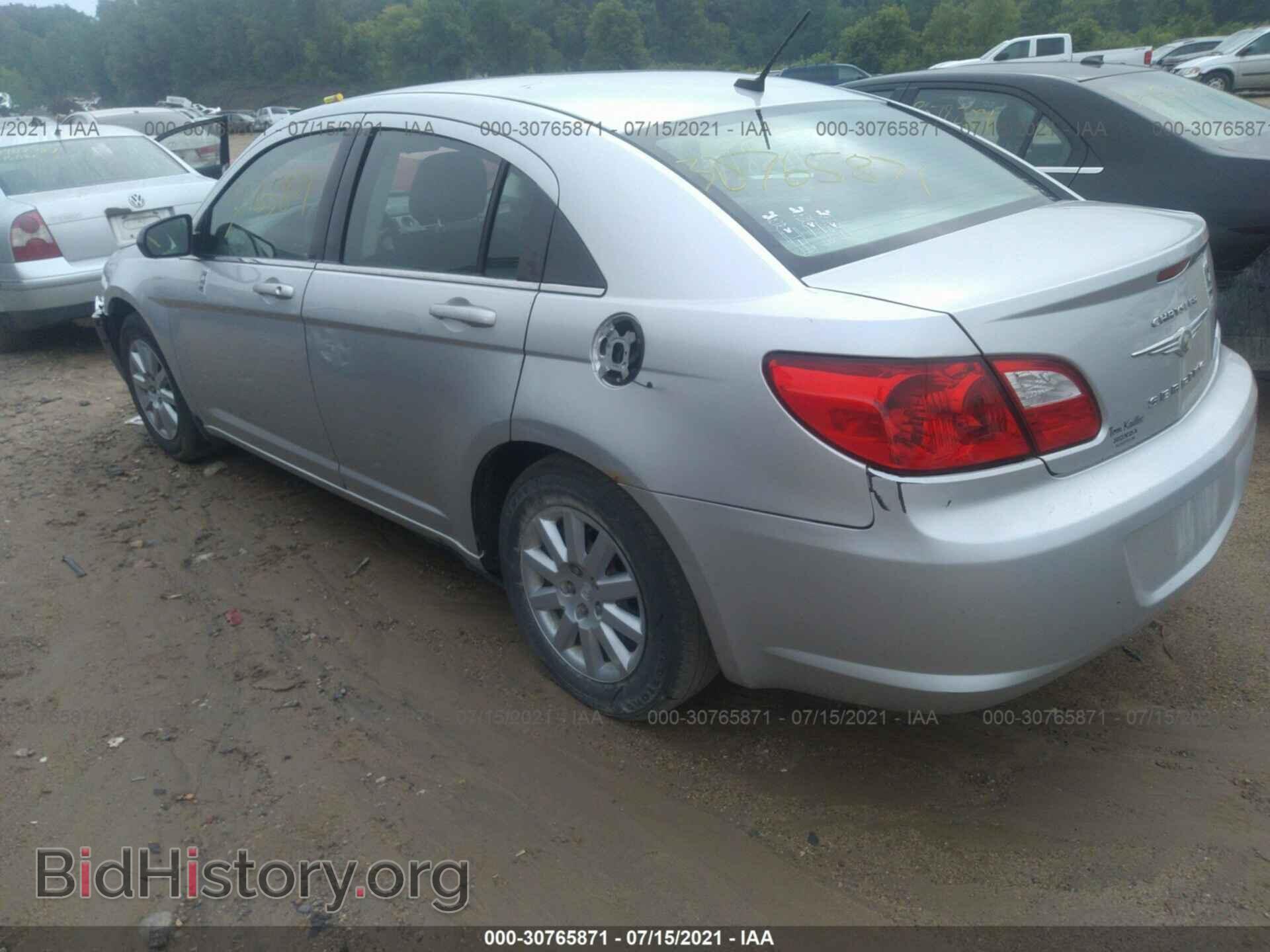 2010 CHRYSLER SEBRING - VIN: 1C3CC4FB4AN140419 - Фото 3