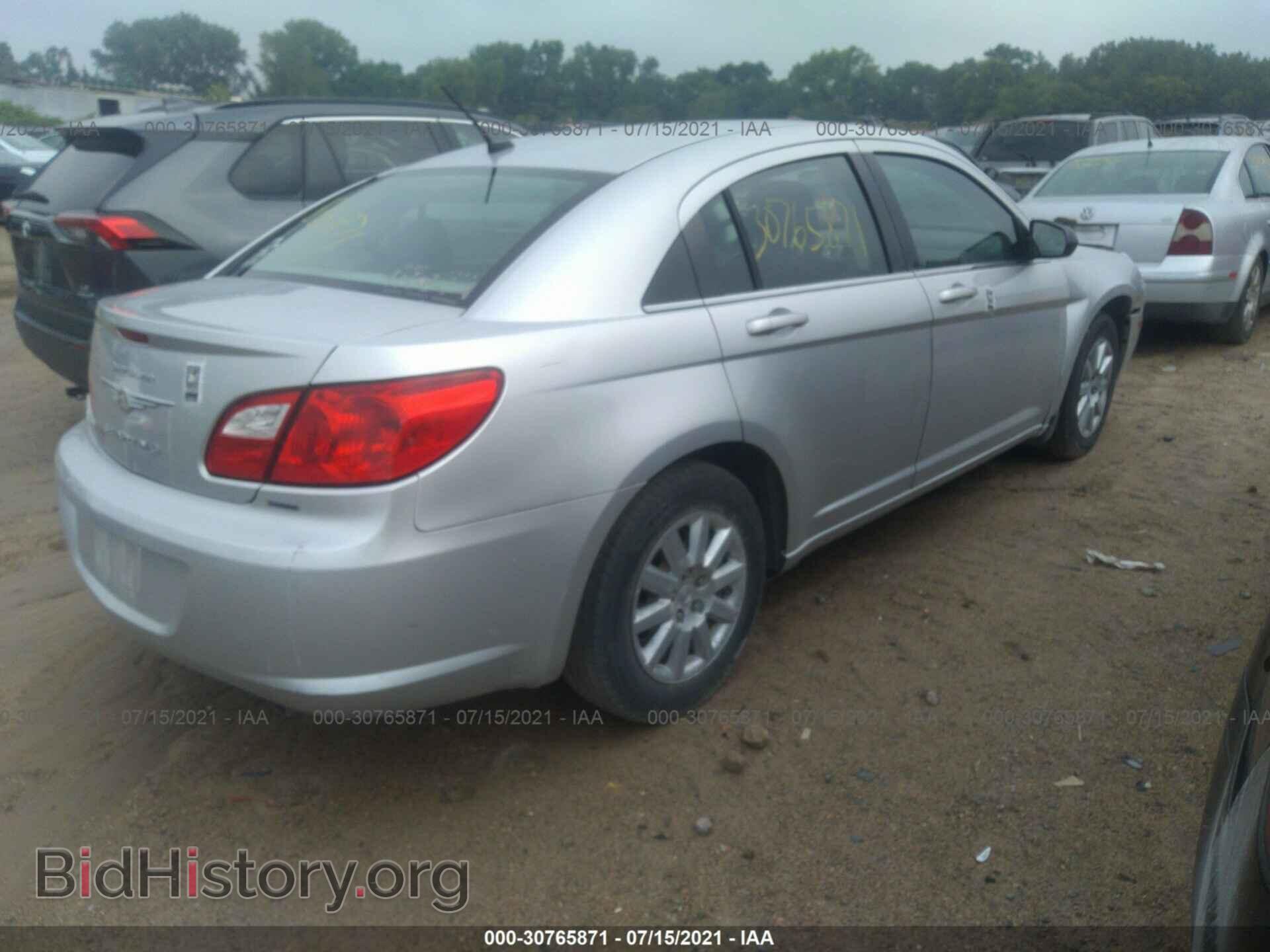 2010 CHRYSLER SEBRING - VIN: 1C3CC4FB4AN140419 - Фото 4
