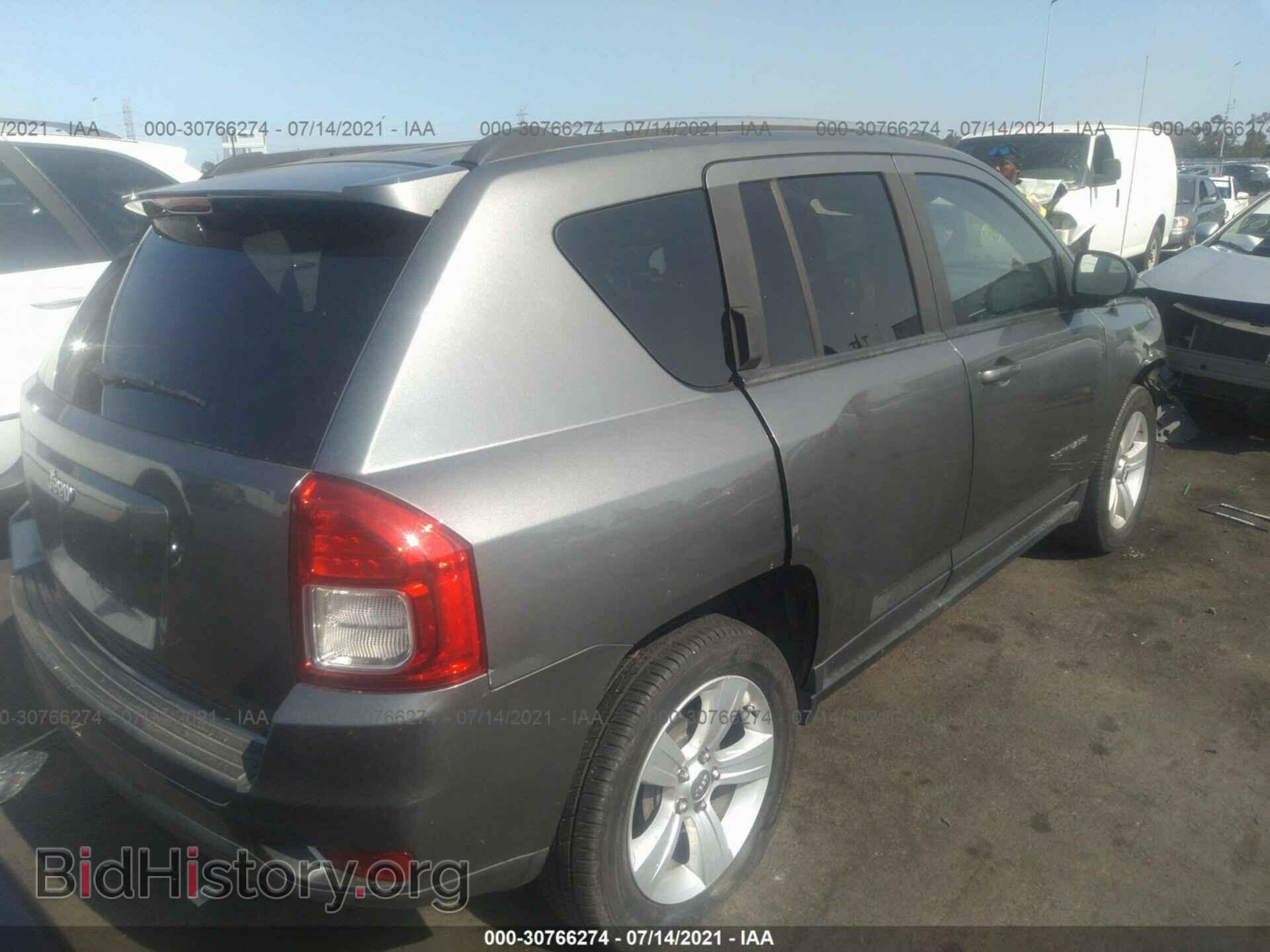 2012 JEEP COMPASS - VIN: 1C4NJCBA2CD565700 - Photo 4