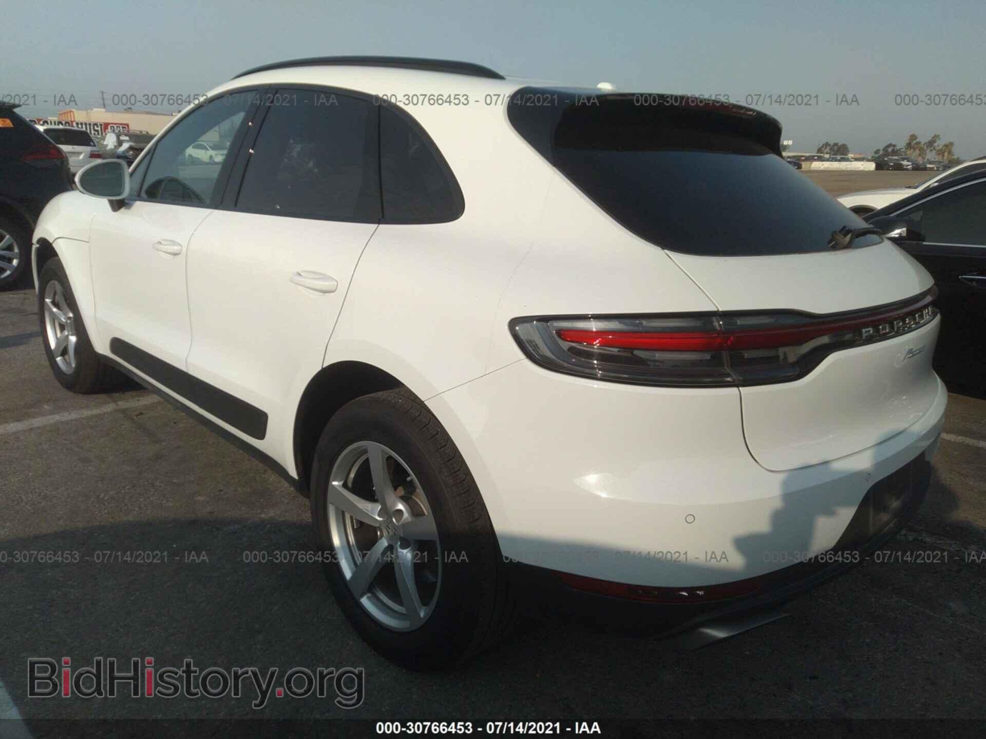 2020 PORSCHE MACAN - VIN: WP1AA2A55LLB08641 - Photo 3