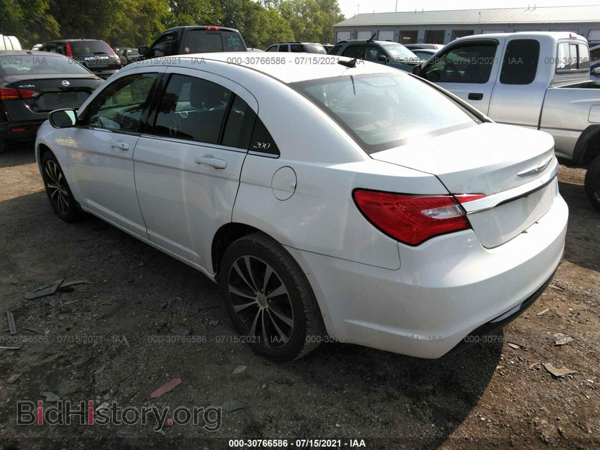 2013 CHRYSLER 200 - VIN: 1C3CCBBG3DN728242 - Photo 3