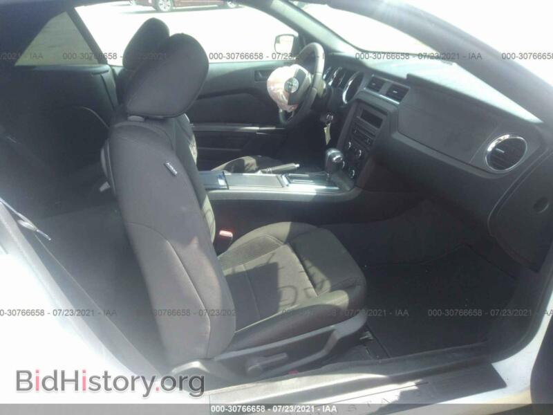 2011 Ford MUSTANG (VIN 1ZVBP8EM9B5129324) — фото 5 из 11
