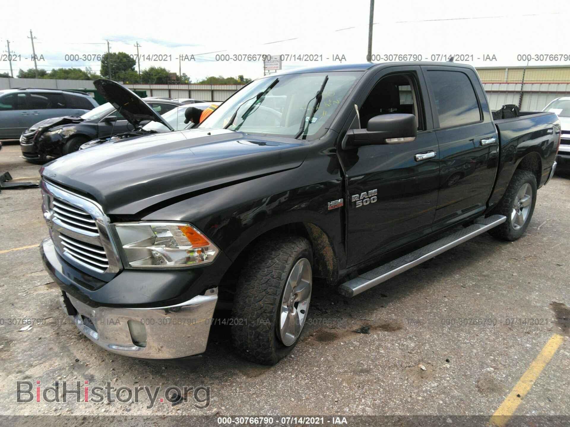 2015 RAM 1500 - VIN: 1C6RR6LT8FS565686 - Photo 2