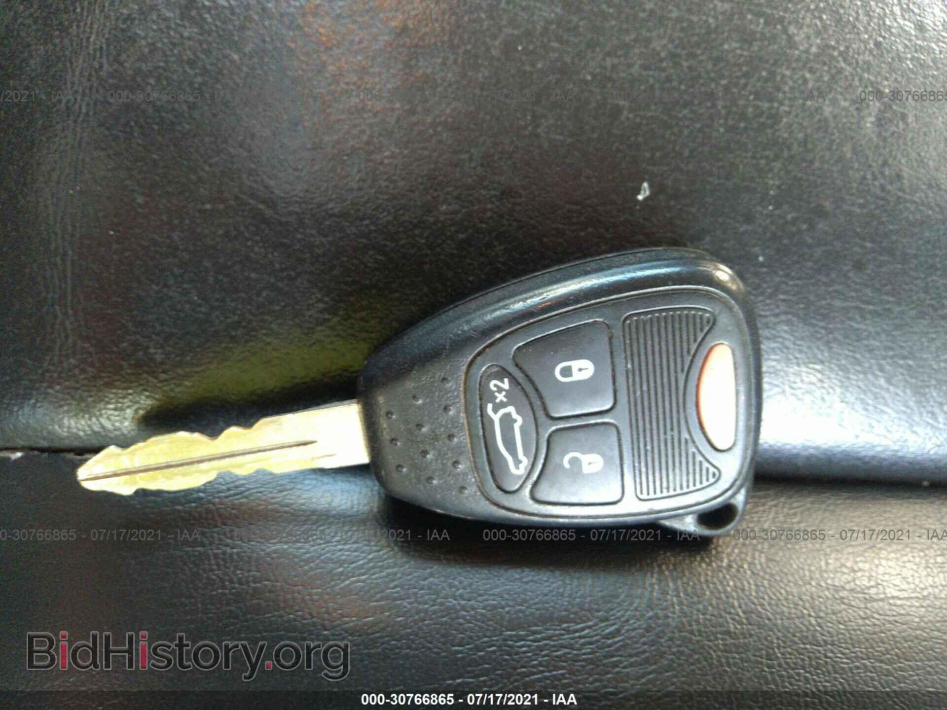 2006 CHRYSLER PACIFICA - VIN: 2A4GF68406R841994 - Photo 11