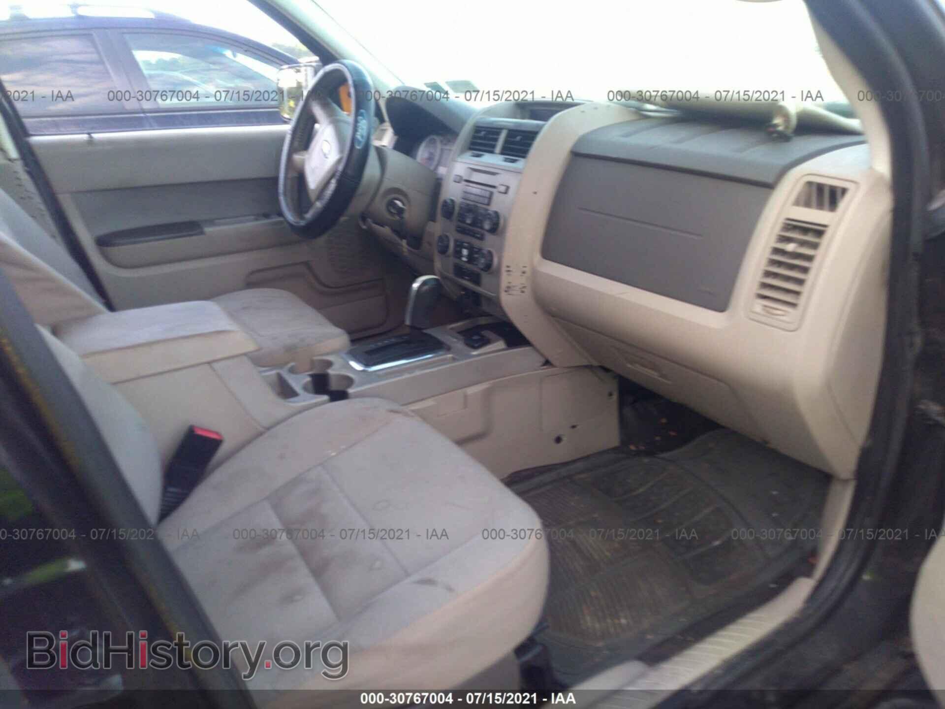 2011 FORD ESCAPE - VIN: 1FMCU4K32BKB48962 - Фото 5
