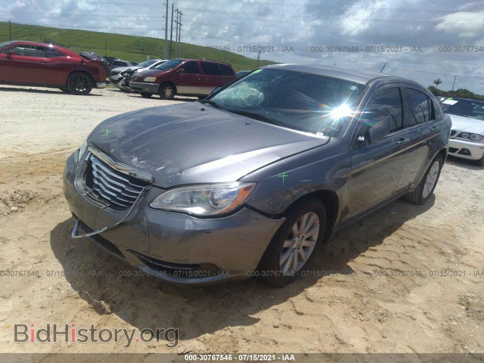 2012 CHRYSLER 200 - VIN: 1C3CCBBB0CN180736 - Photo 2