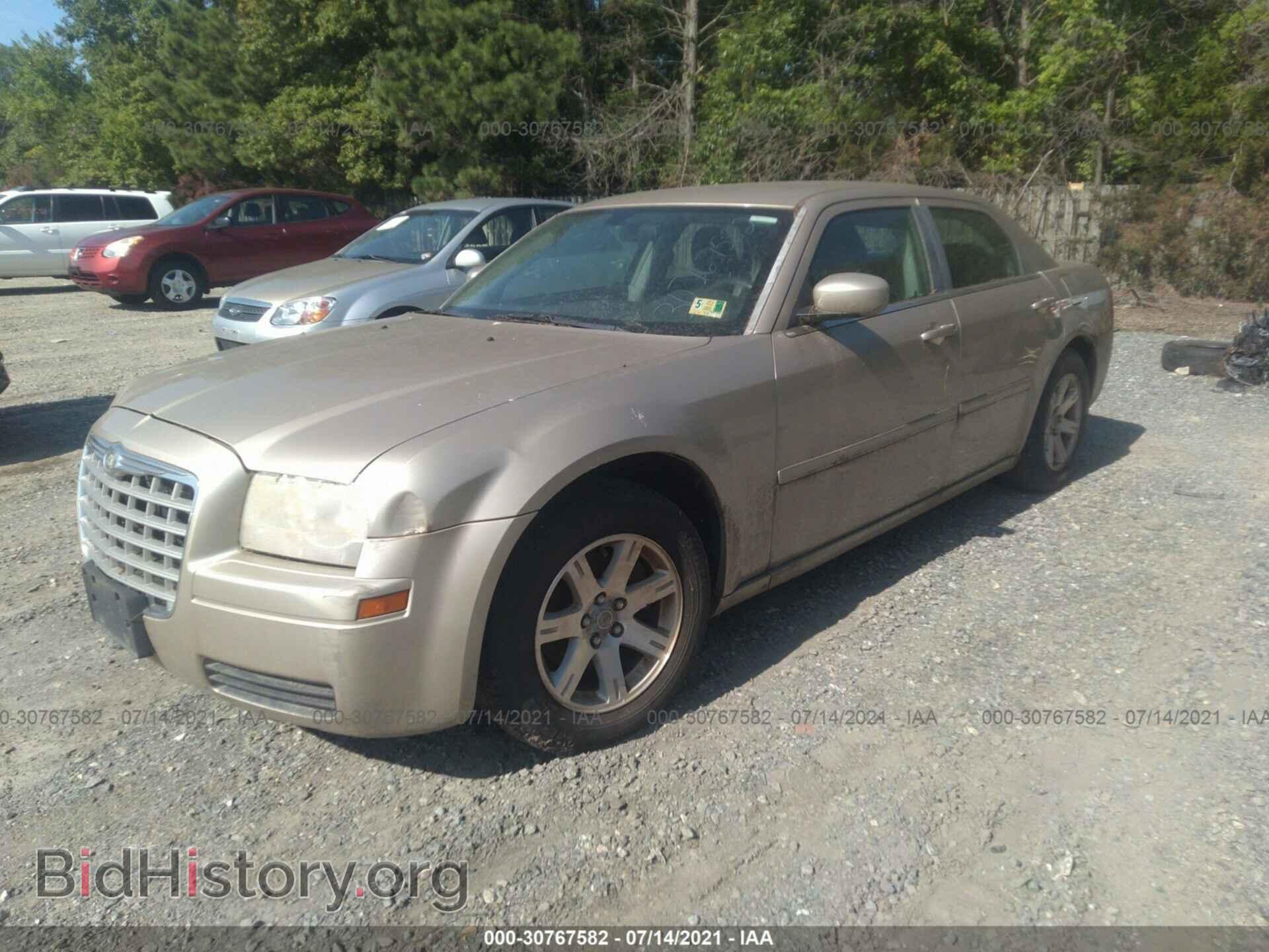 2006 CHRYSLER 300 - VIN: 2C3LA43R06H471084 - Фото 2