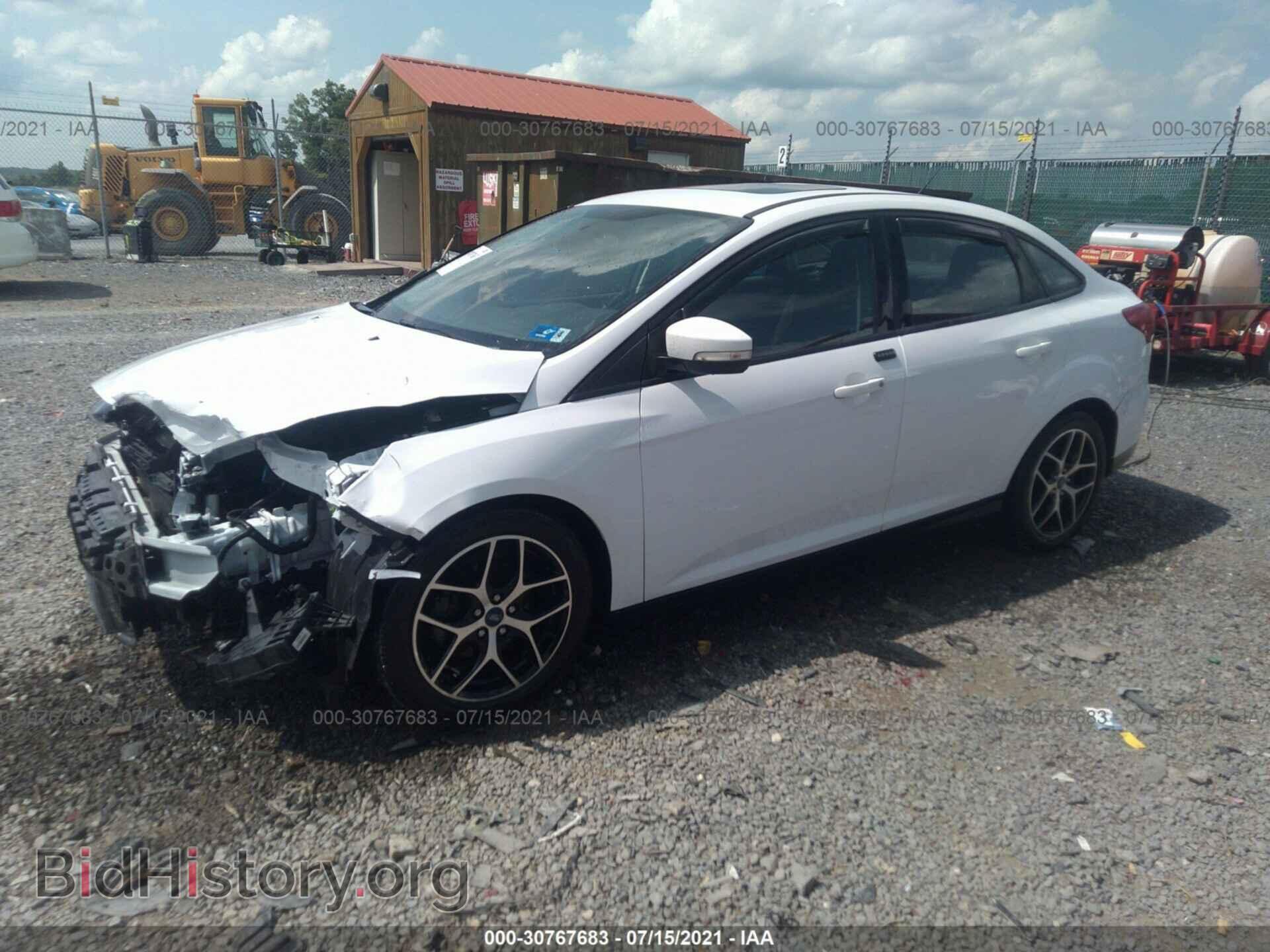 2017 FORD FOCUS - VIN: 1FADP3H22HL243765 - Photo 2