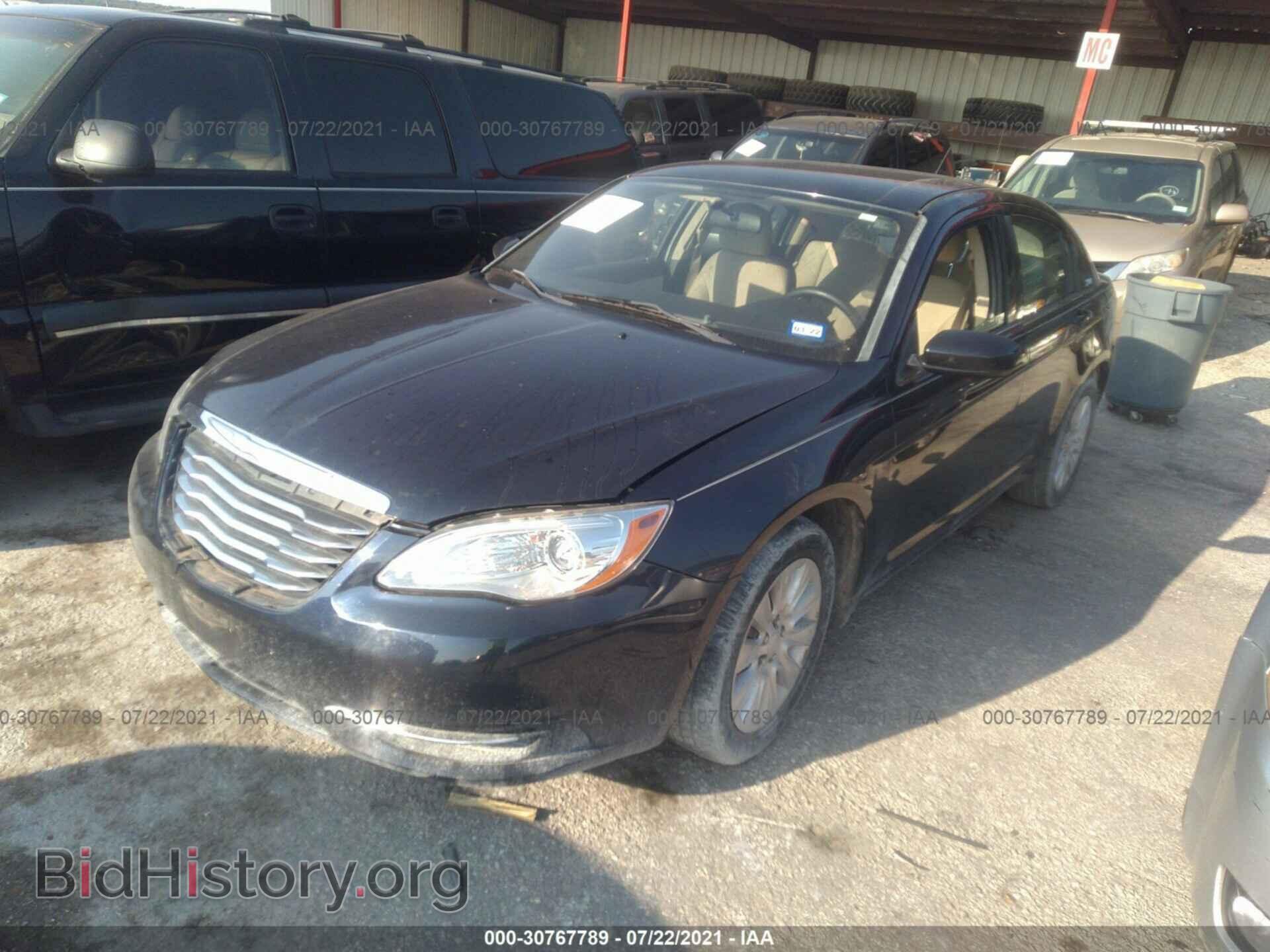 2012 CHRYSLER 200 - VIN: 1C3CCBAB7CN108479 - Photo 2