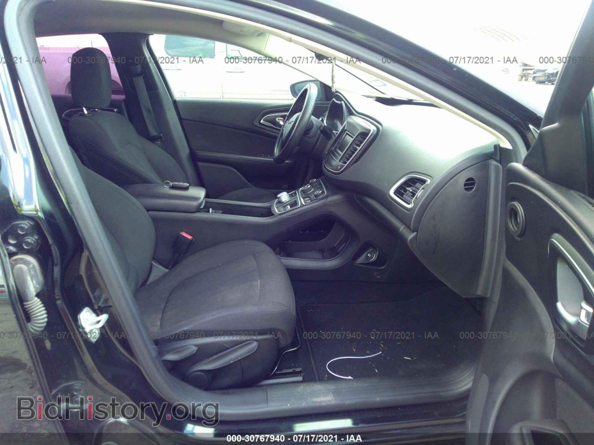 2016 CHRYSLER 200 - VIN: 1C3CCCAB2GN138128 - Фото 5