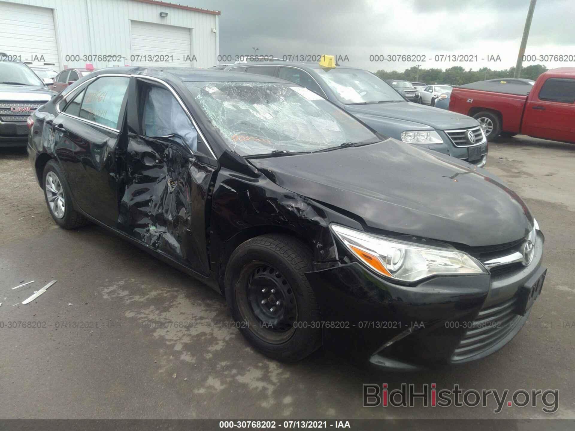 Photo 4T4BF1FK1FR458736 - TOYOTA CAMRY 2015
