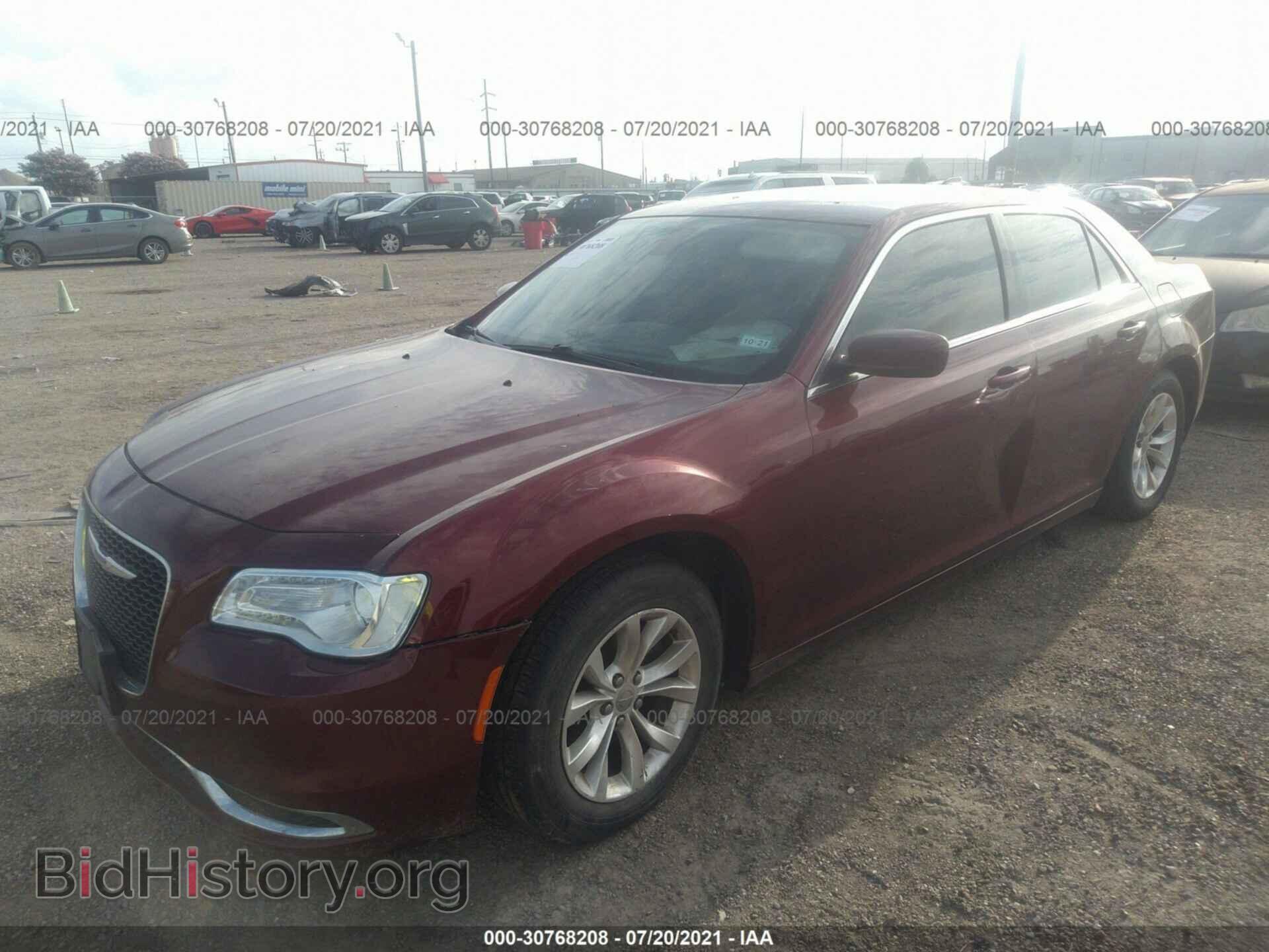 2016 CHRYSLER 300 - VIN: 2C3CCAAG9GH181244 - Фото 2