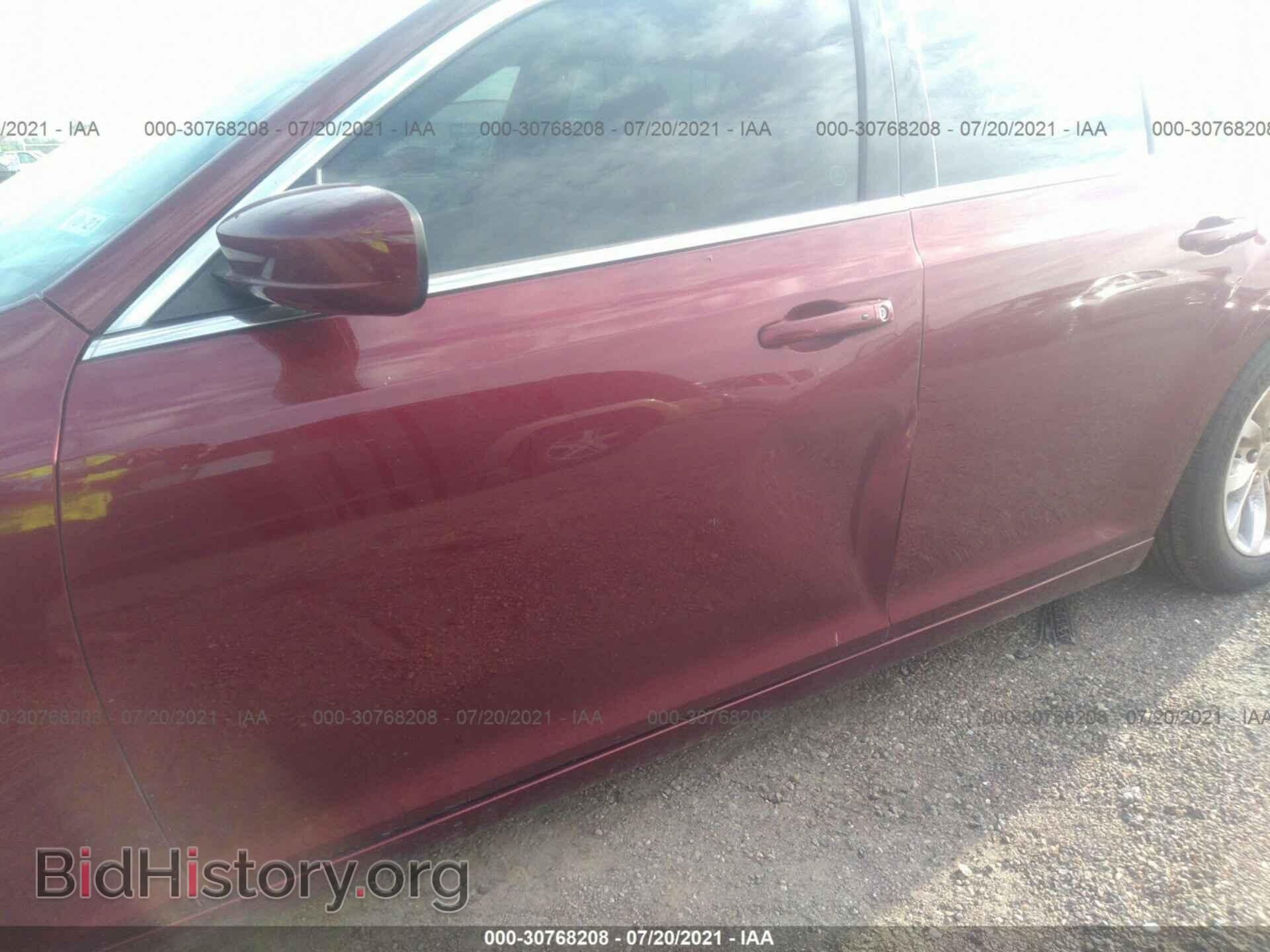 2016 CHRYSLER 300 - VIN: 2C3CCAAG9GH181244 - Фото 6