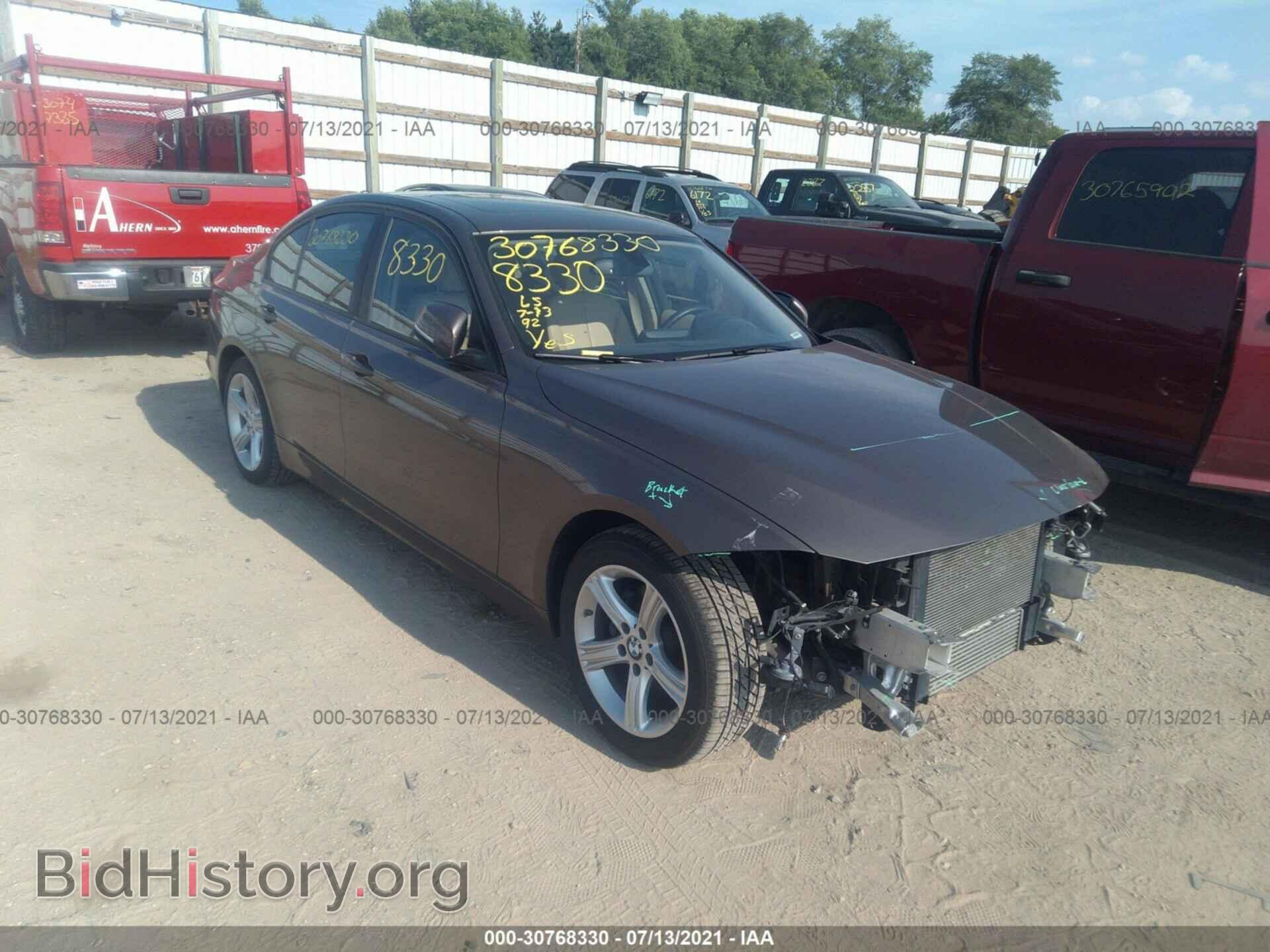 Photo WBA3C3C55DF981701 - BMW 3 SERIES 2013