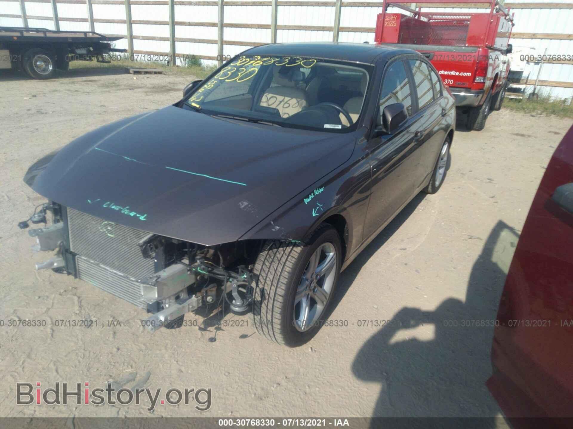 2013 BMW 3 SERIES - VIN: WBA3C3C55DF981701 - Фото 2