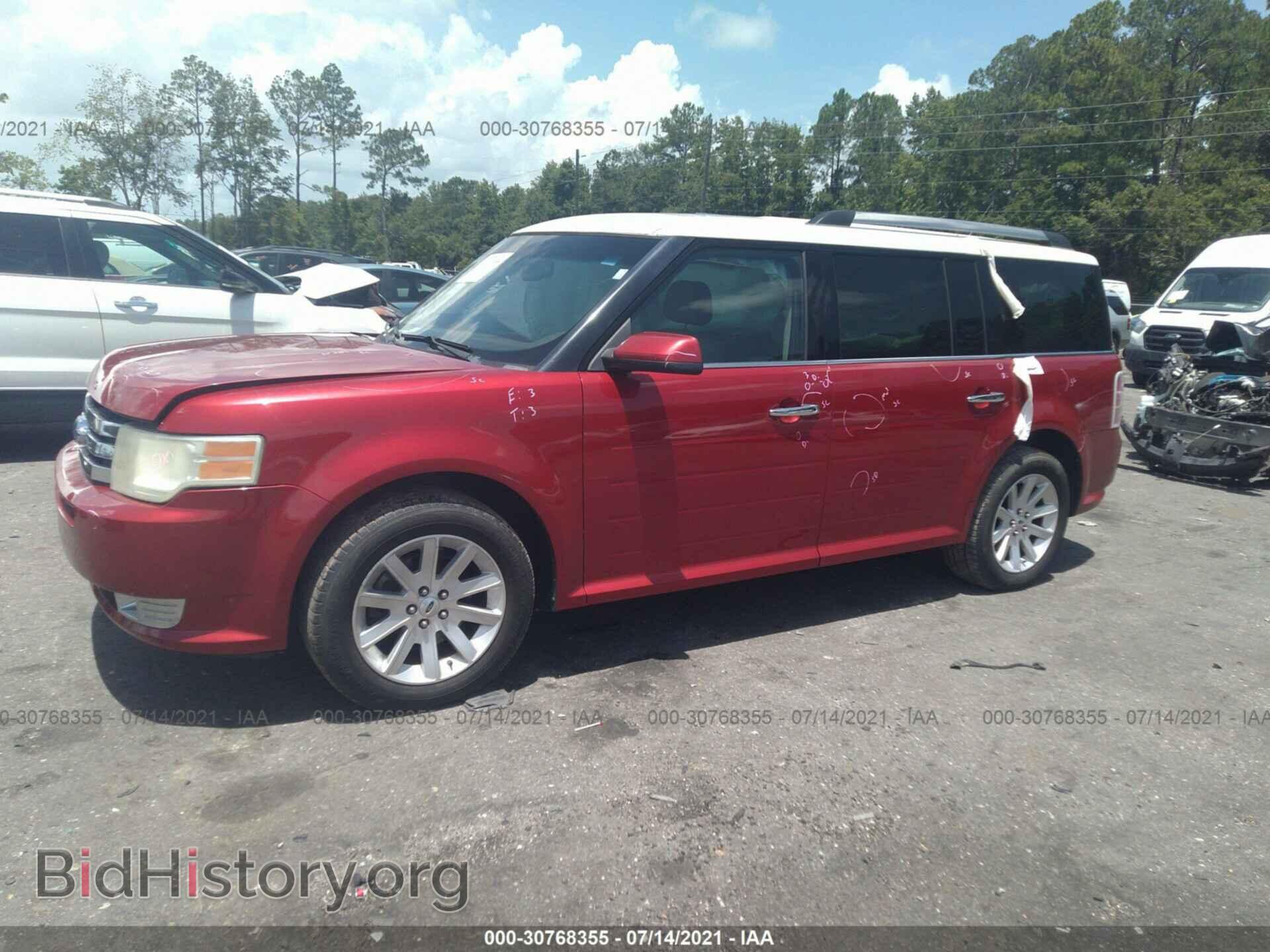 2011 FORD FLEX - VIN: 2FMGK5CC7BBD28928 - Photo 2