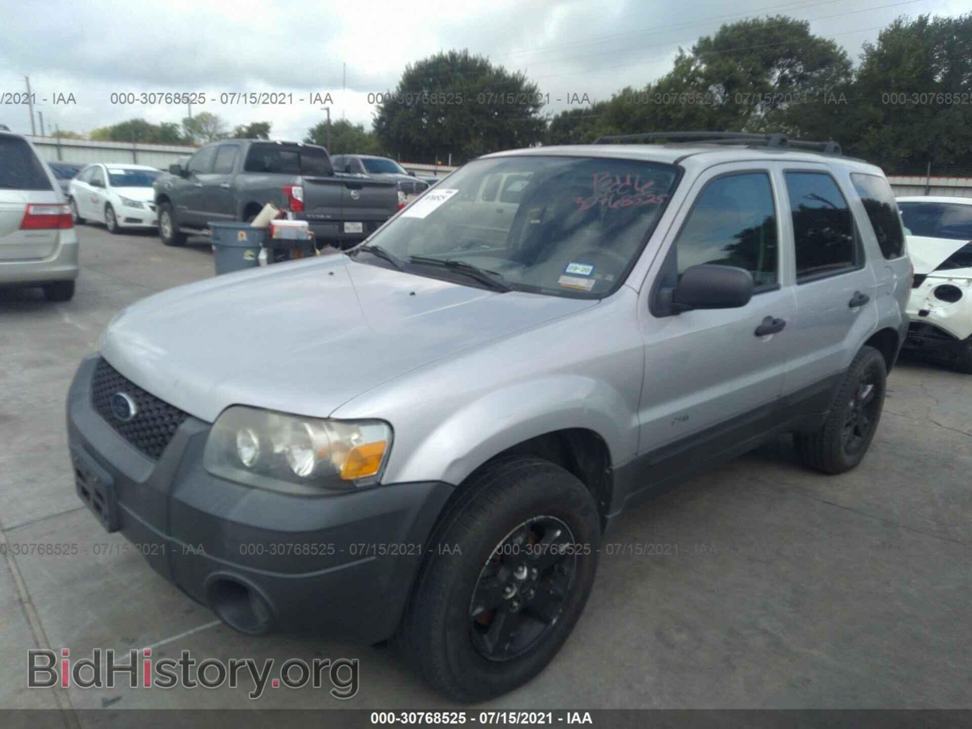 2006 FORD ESCAPE - VIN: 1FMCU93186KA21617 - Фото 2