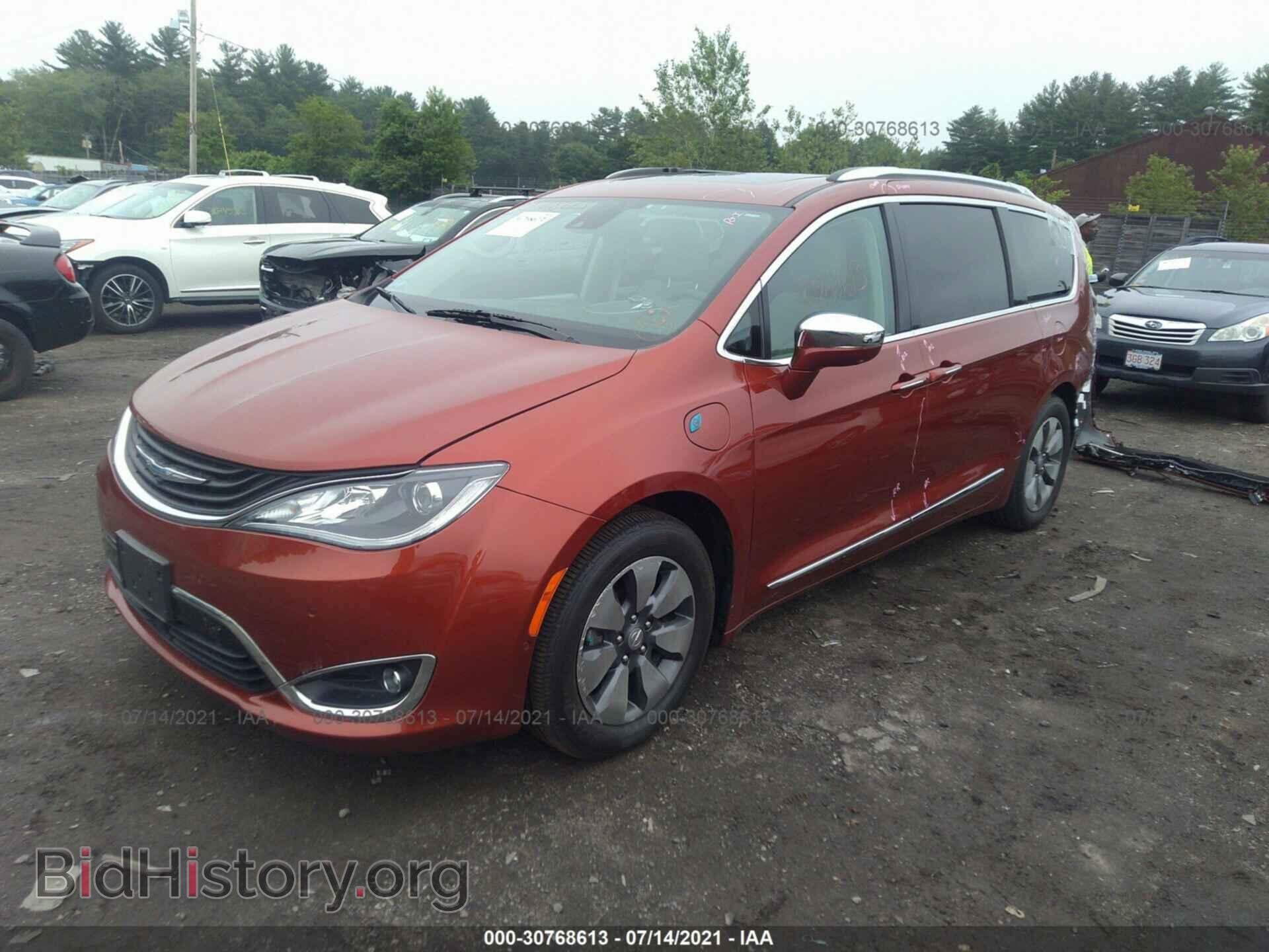 2018 CHRYSLER PACIFICA - VIN: 2C4RC1N78JR212856 - Фото 2